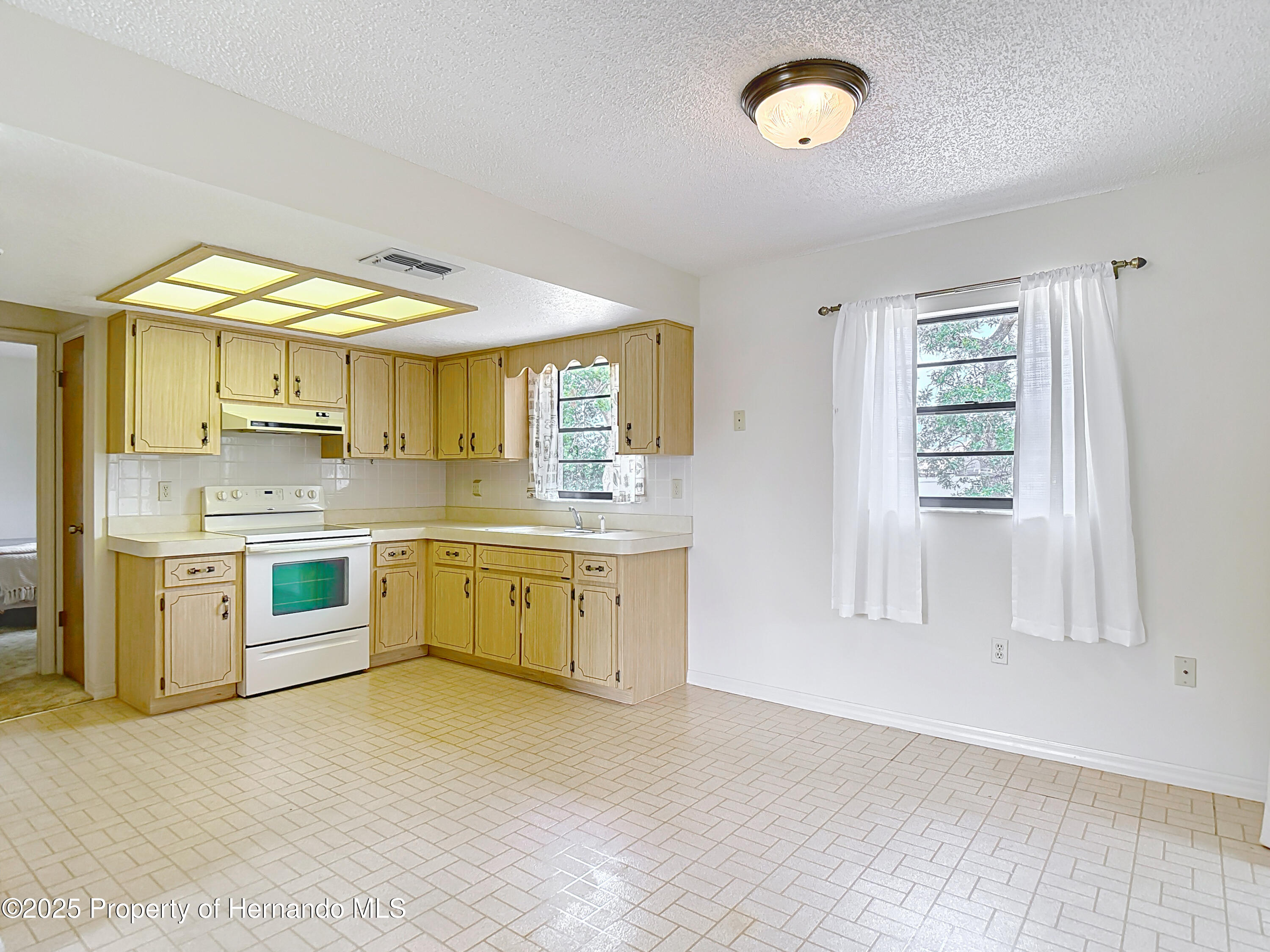 10139 Carrin Road, Spring Hill, Florida image 18