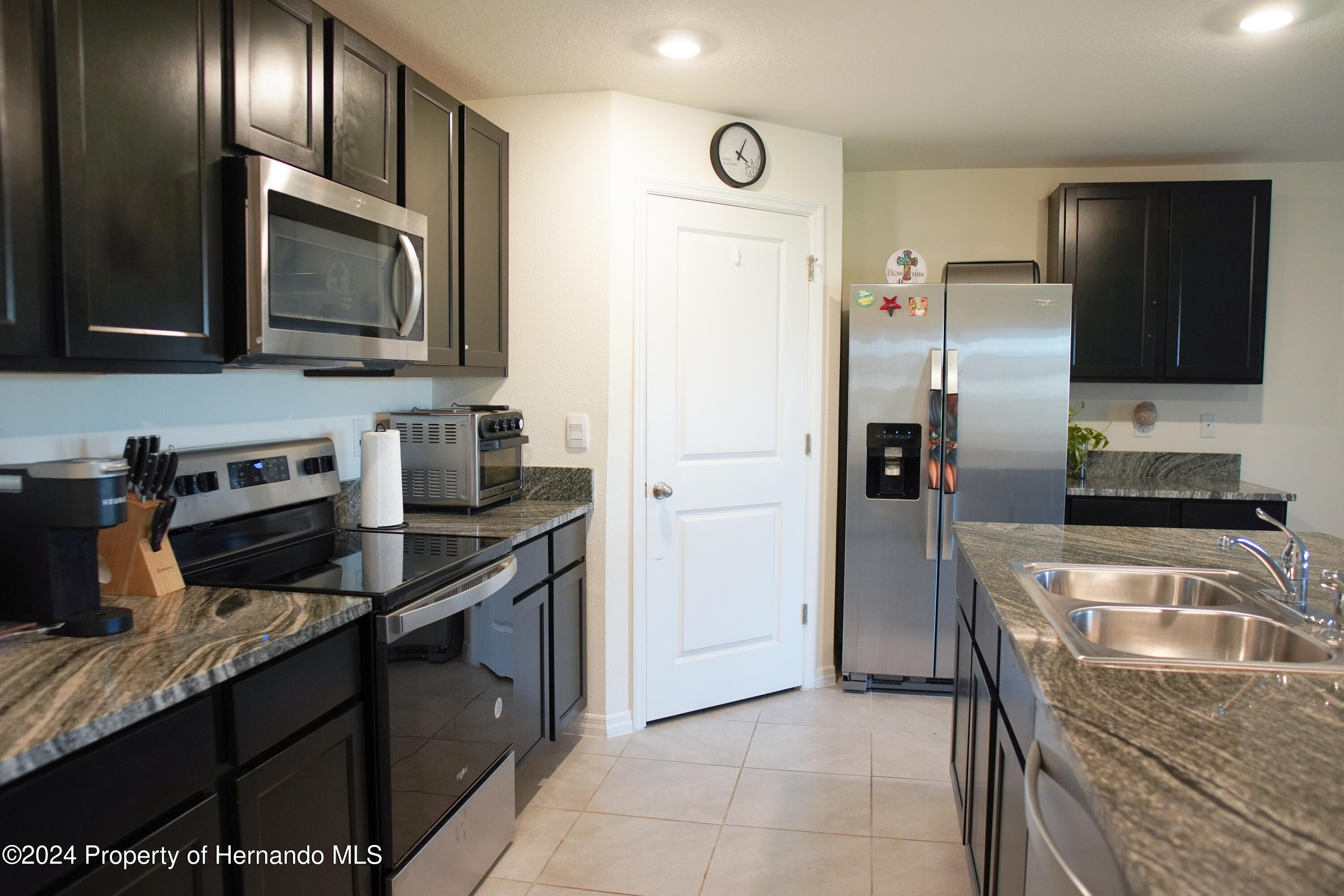 4694 Sigcom Place, Wildwood, Florida image 9