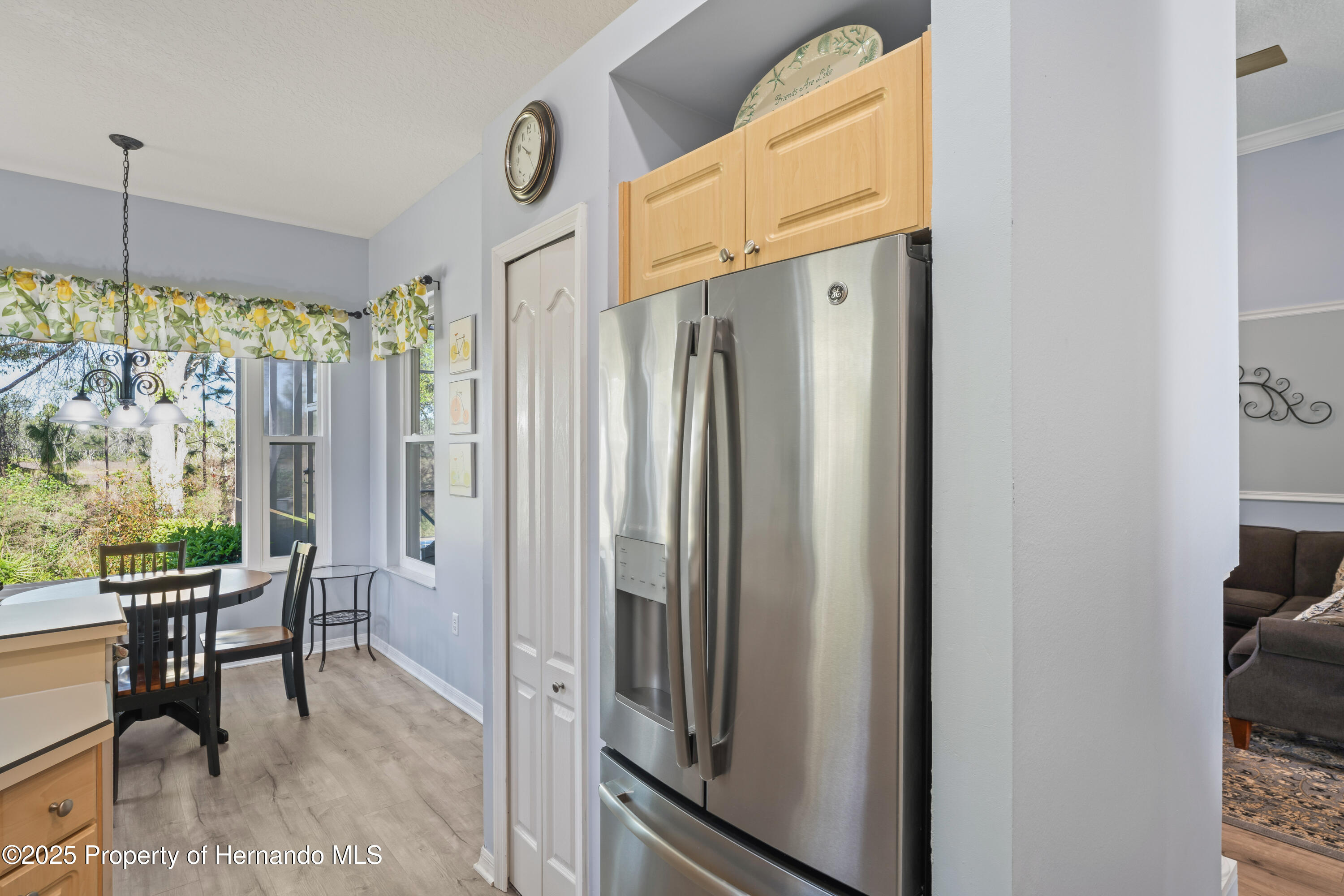 10105 Holly Berry Drive, Weeki Wachee, Florida image 17