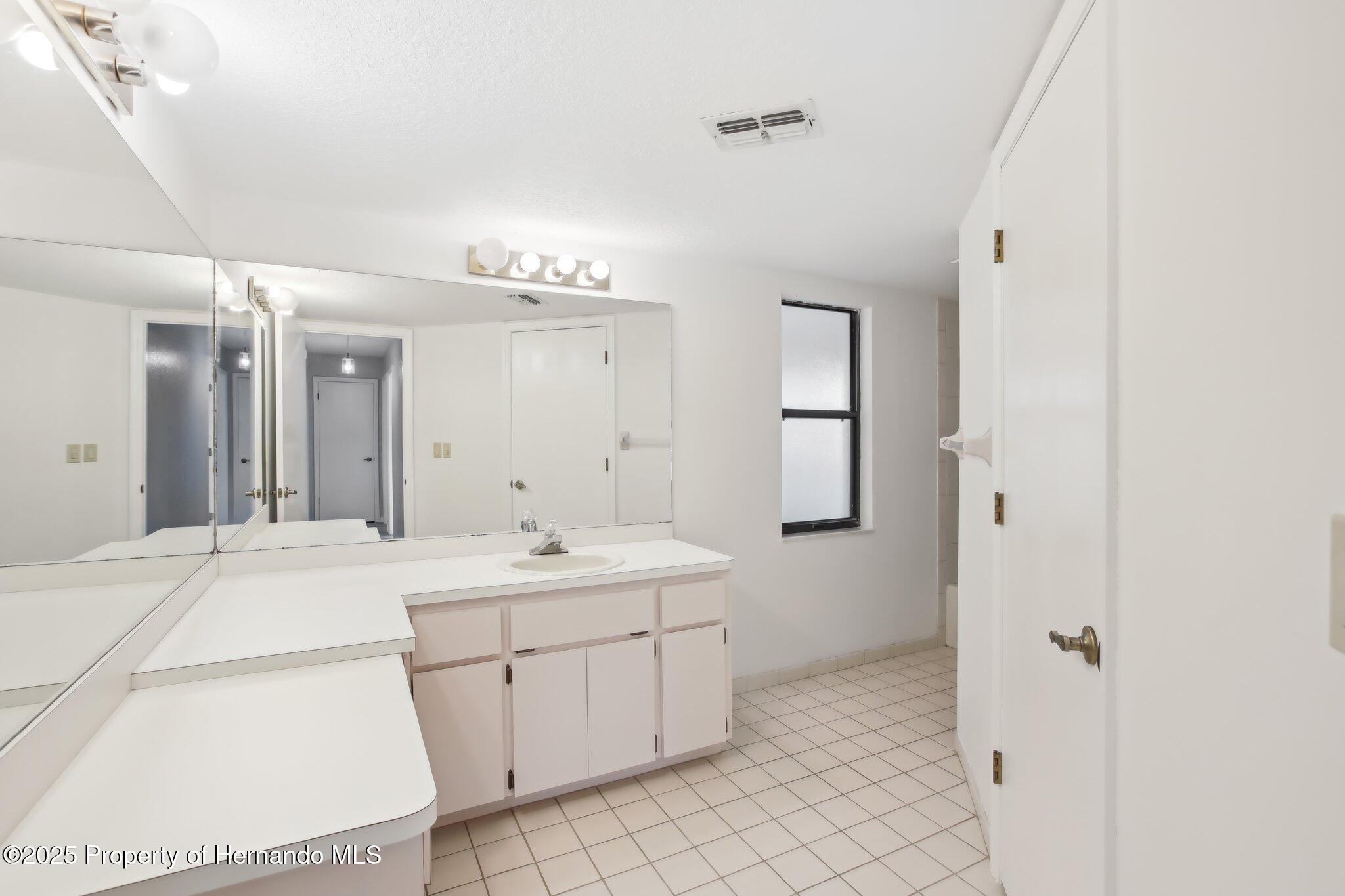 4051 S Oakhurst Drive, Homosassa, Florida image 23