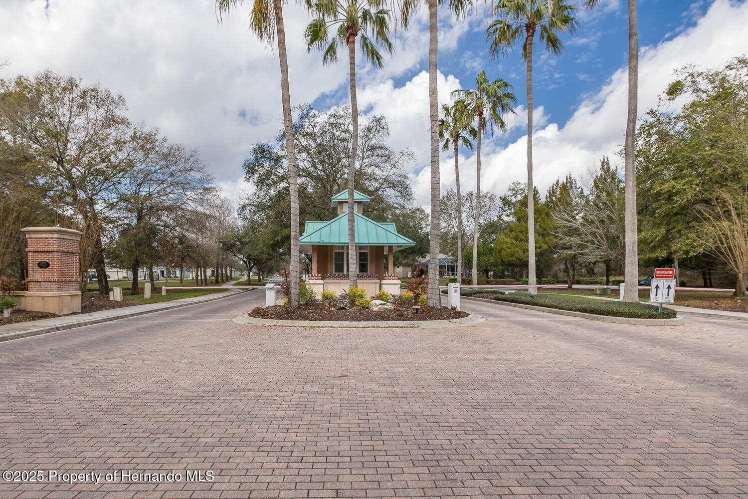 4412 Caliquen Drive, Brooksville, Florida image 9