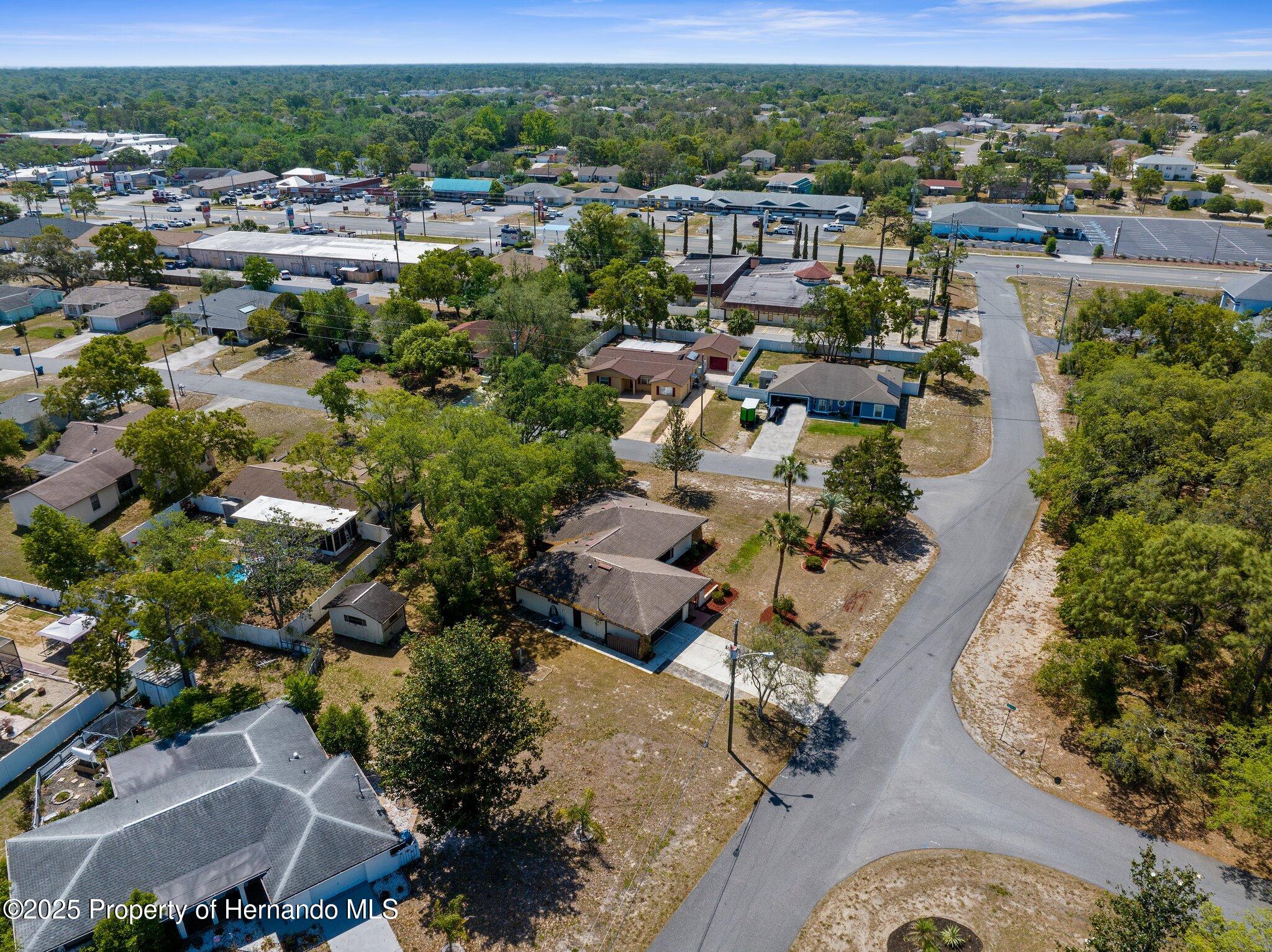 2072 Maguire Avenue, Spring Hill, Florida image 37