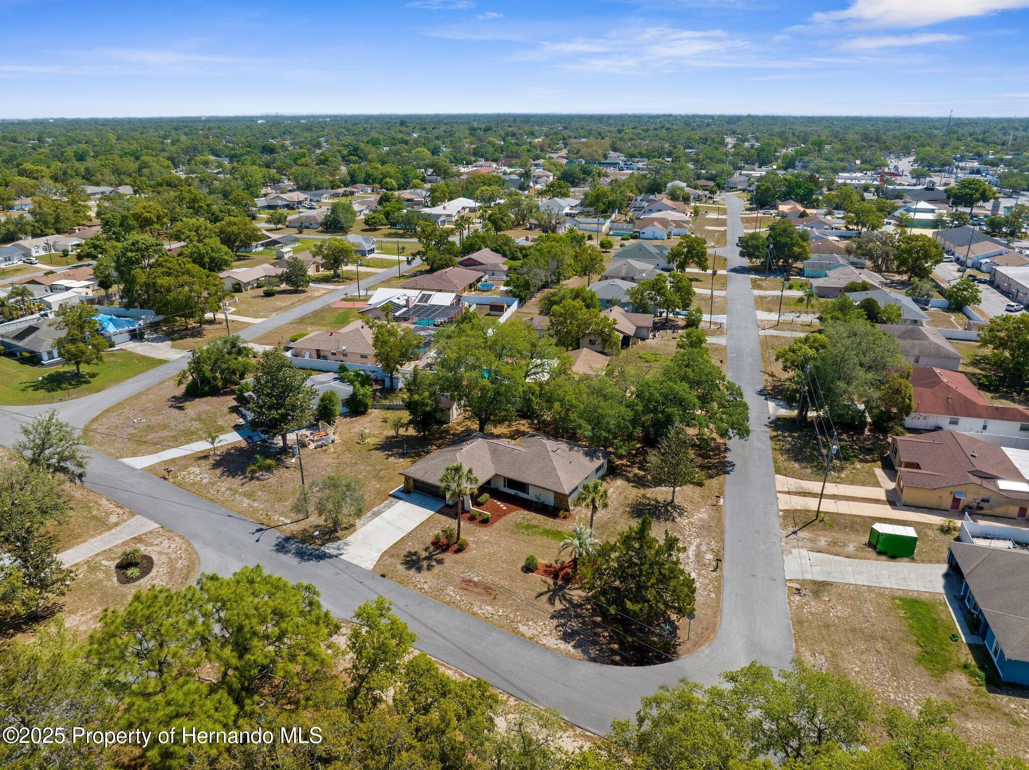 2072 Maguire Avenue, Spring Hill, Florida image 35