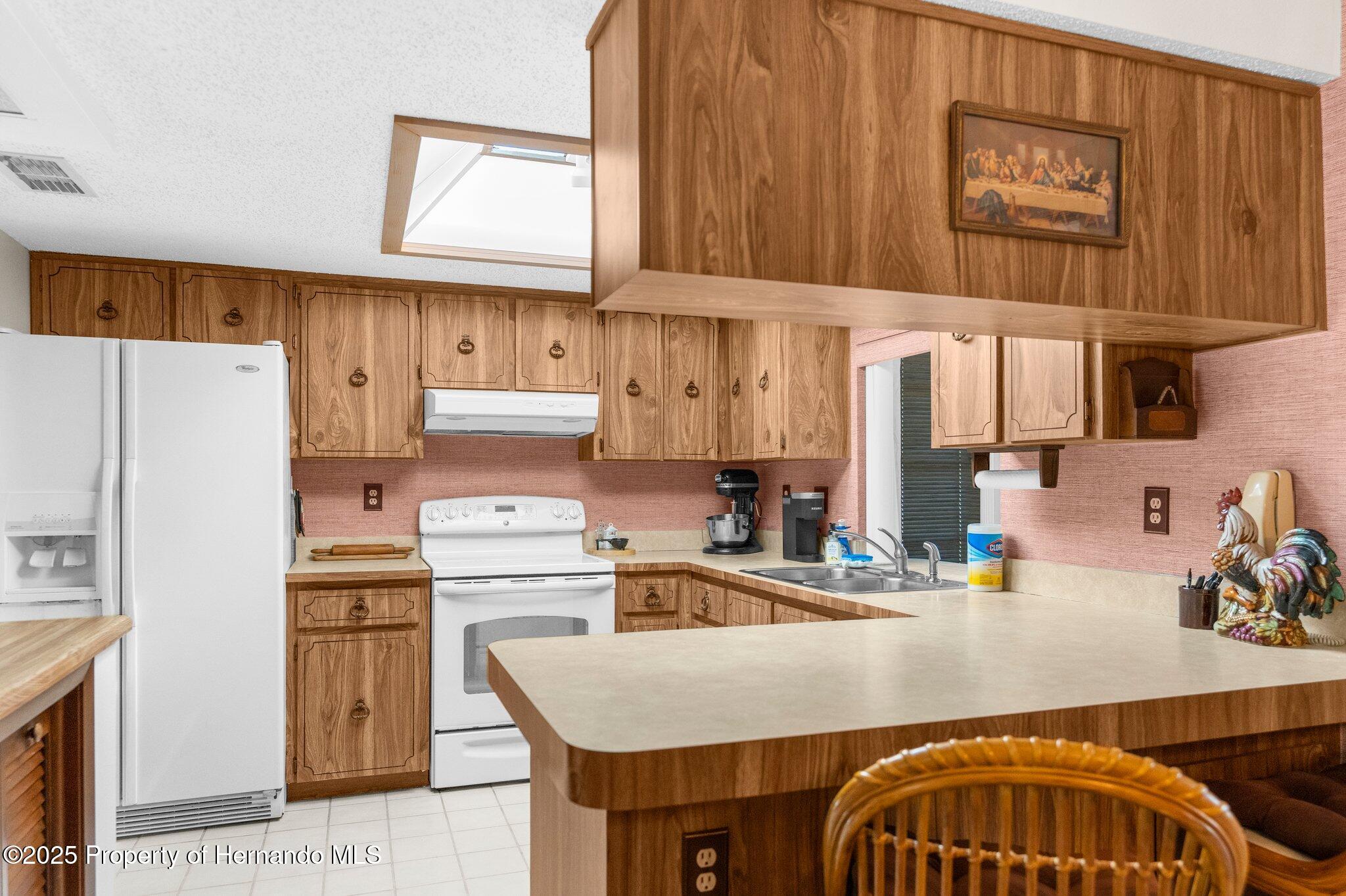2072 Maguire Avenue, Spring Hill, Florida image 10