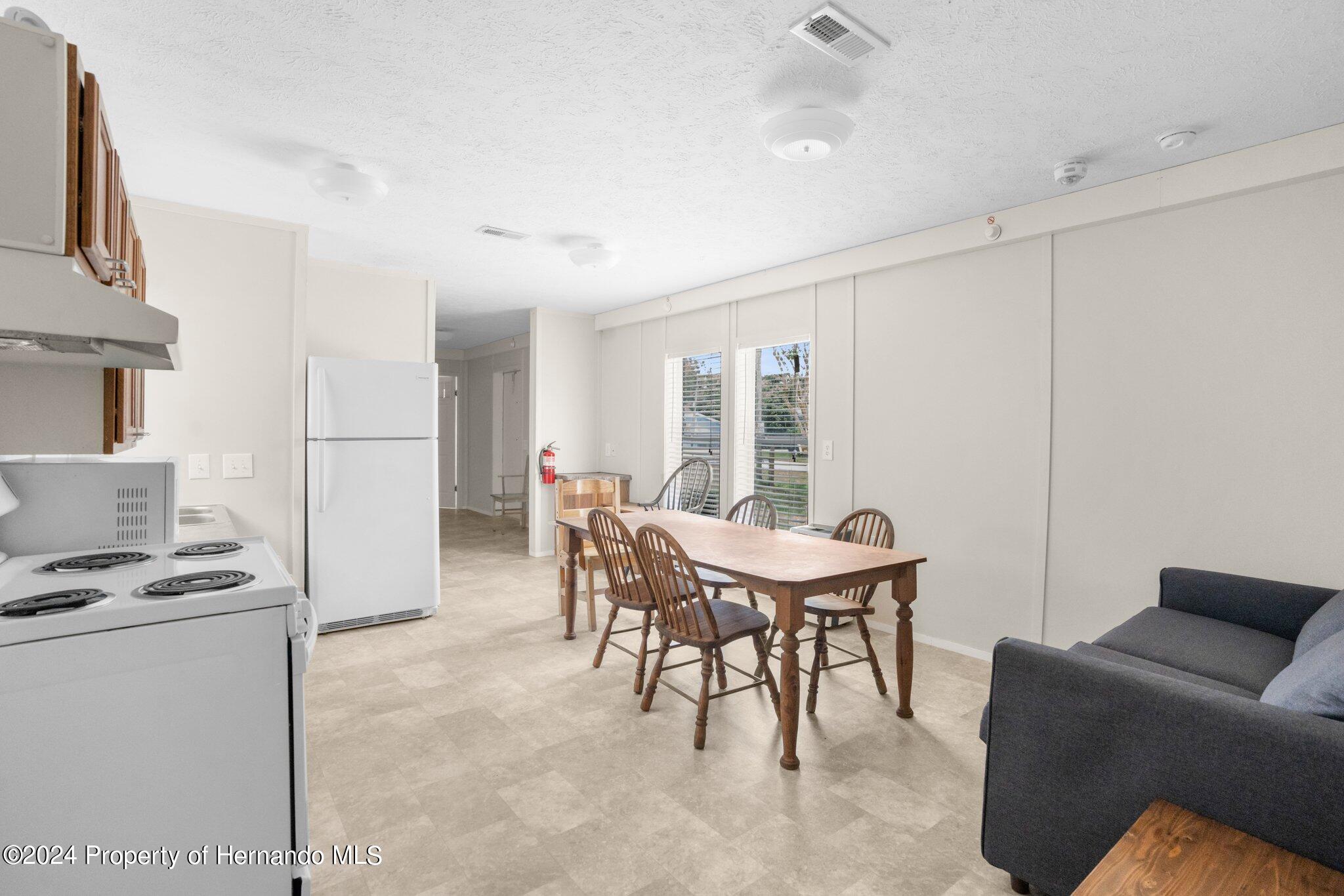 7357 Fort Dade Avenue, Brooksville, Florida image 7