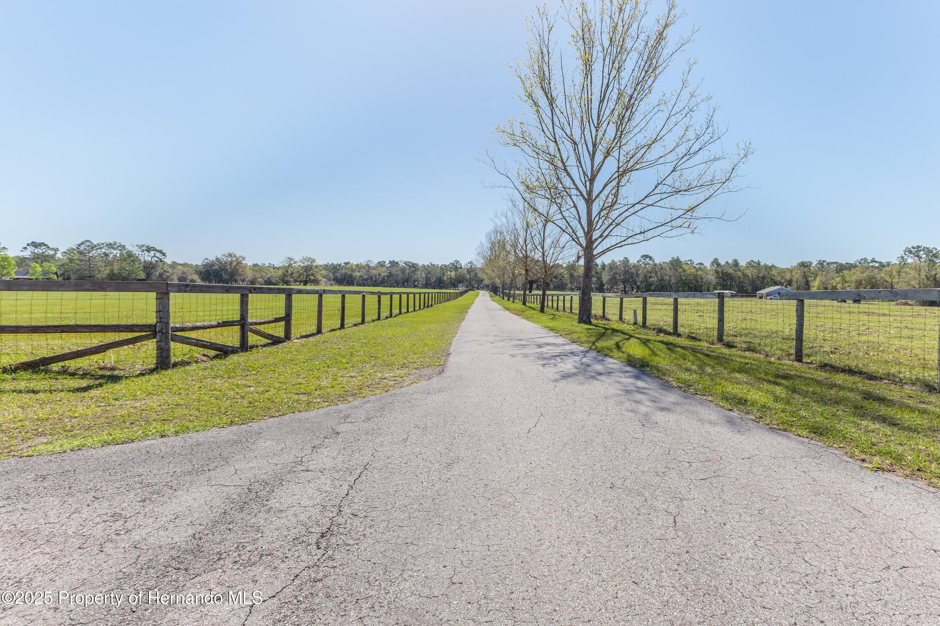 13496 S Oakview Avenue, Floral City, Florida image 12