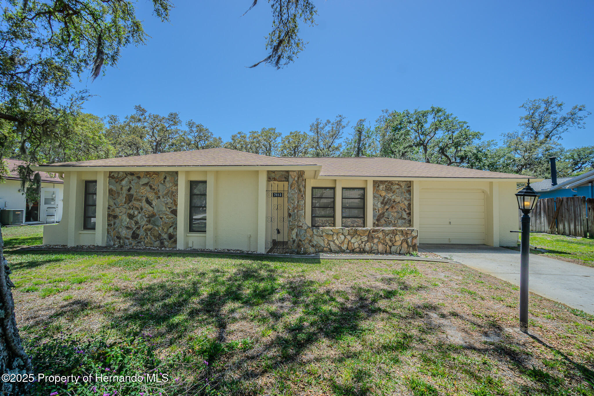 7813 Holiday Drive, Spring Hill, Florida image 1