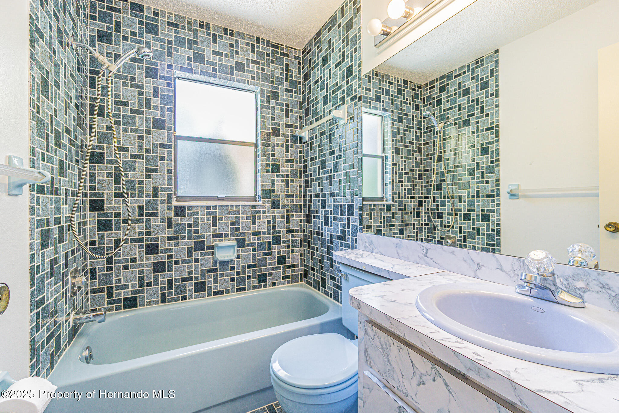 7813 Holiday Drive, Spring Hill, Florida image 19