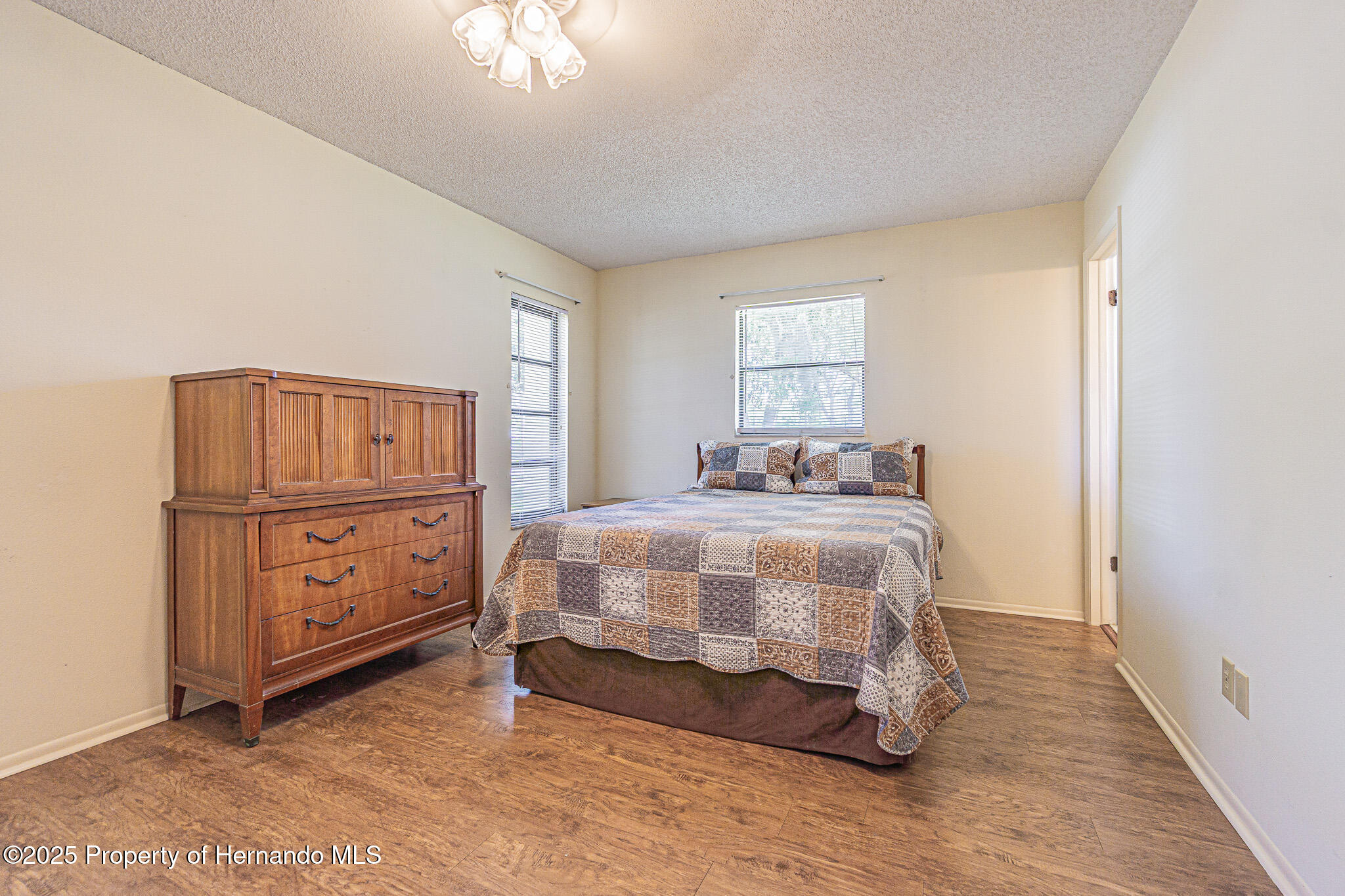 7813 Holiday Drive, Spring Hill, Florida image 14