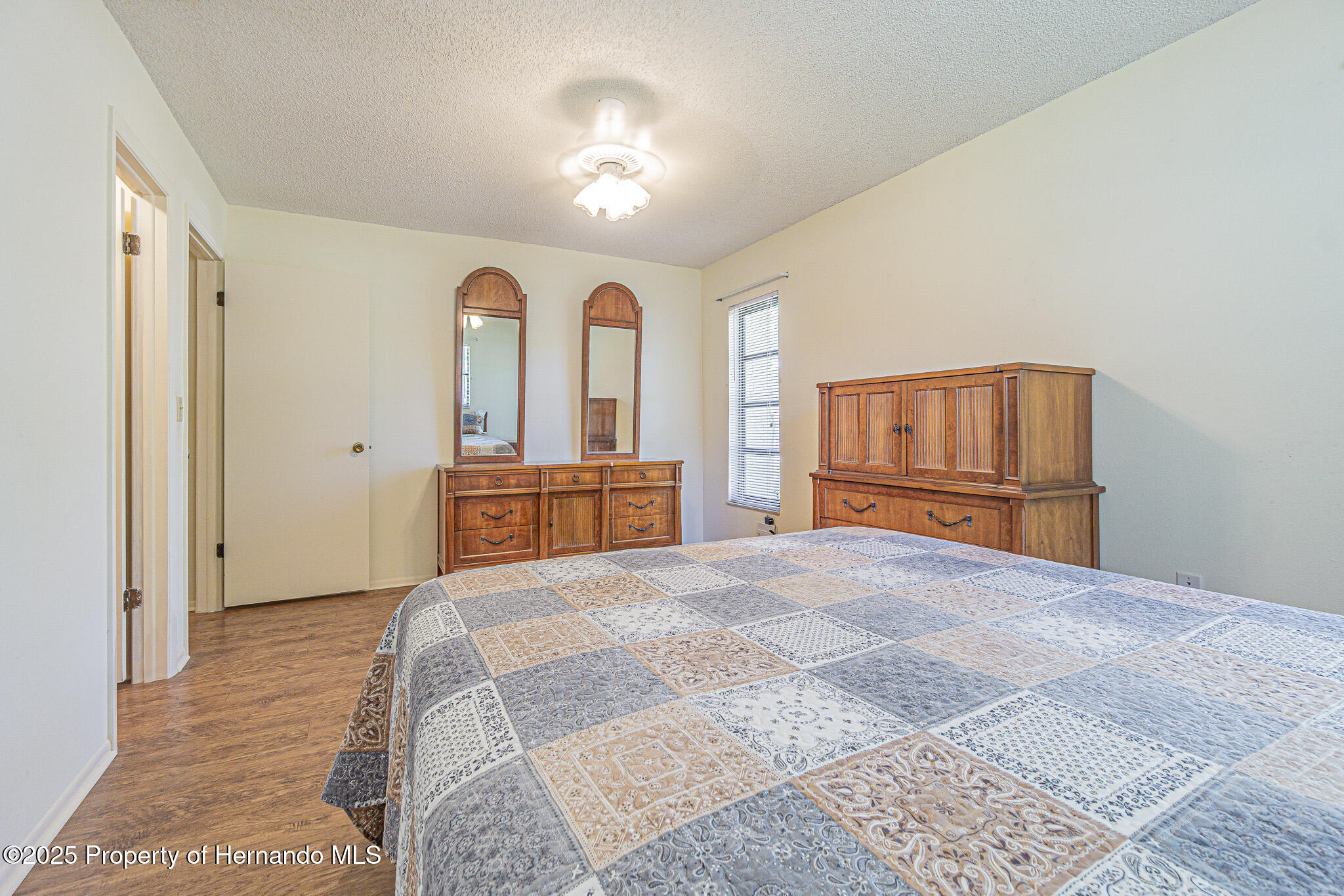 7813 Holiday Drive, Spring Hill, Florida image 15