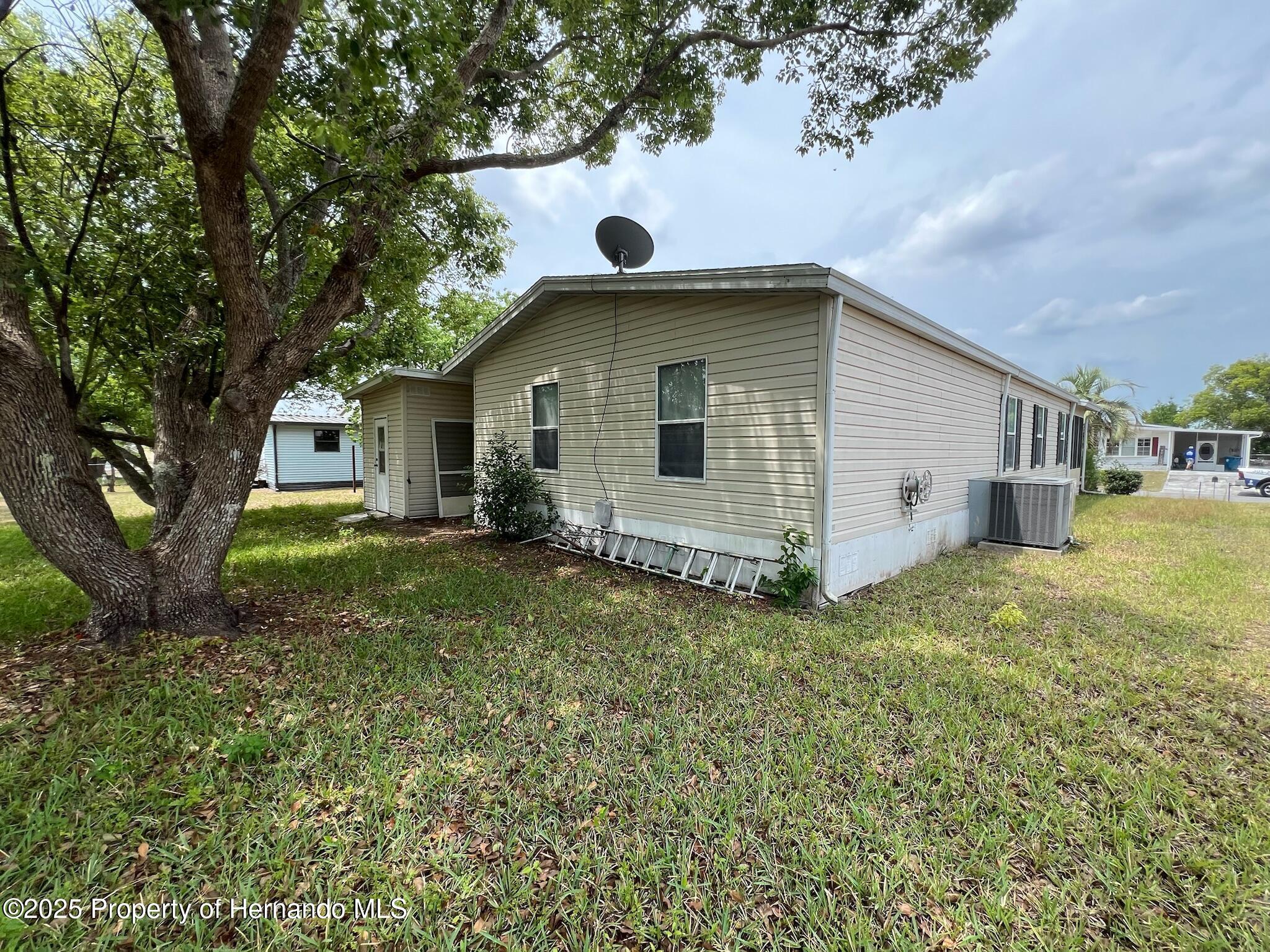 9847 Scepter Avenue, Brooksville, Florida image 8