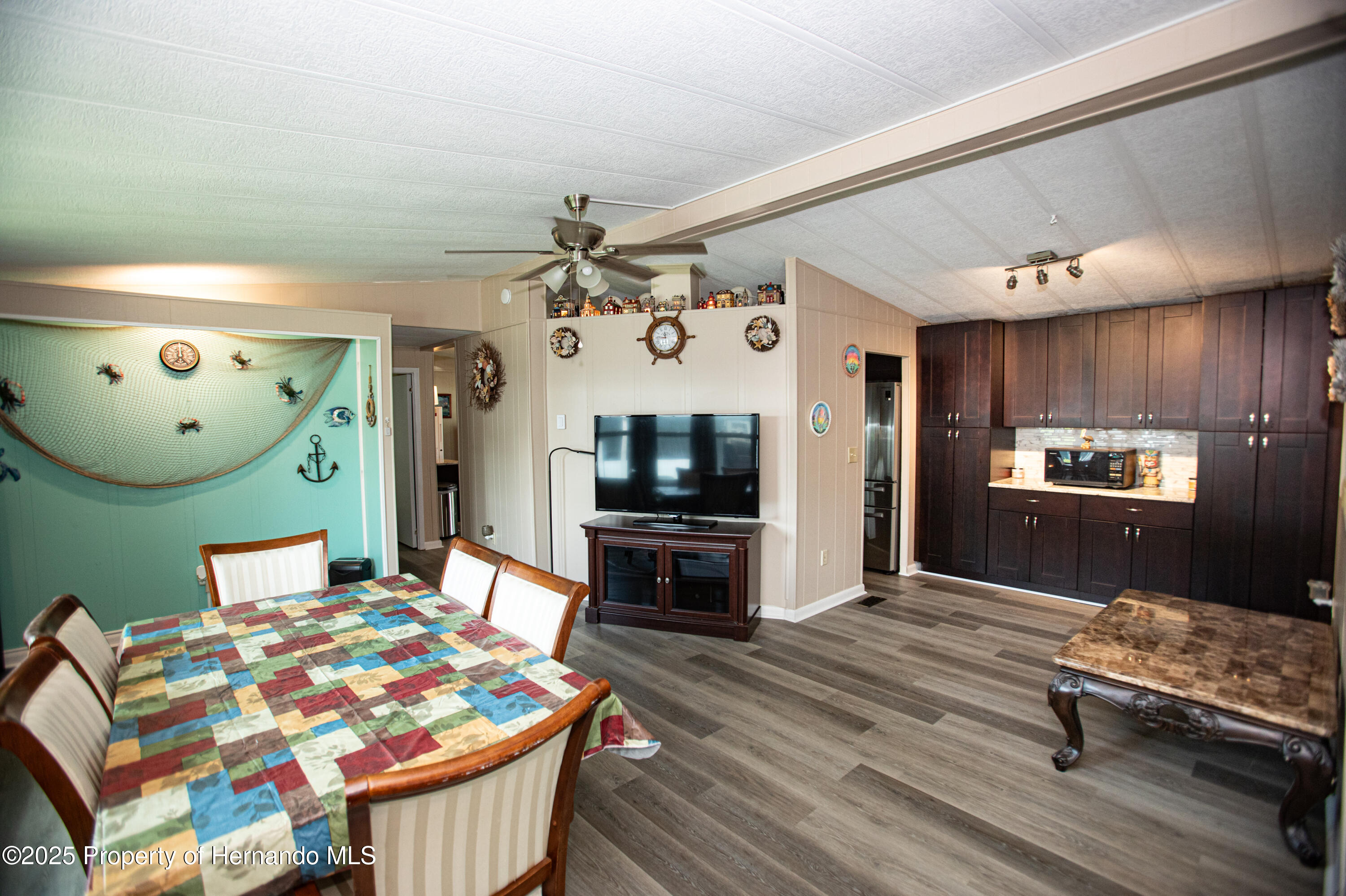 7504 Country Club Drive, Brooksville, Florida image 17