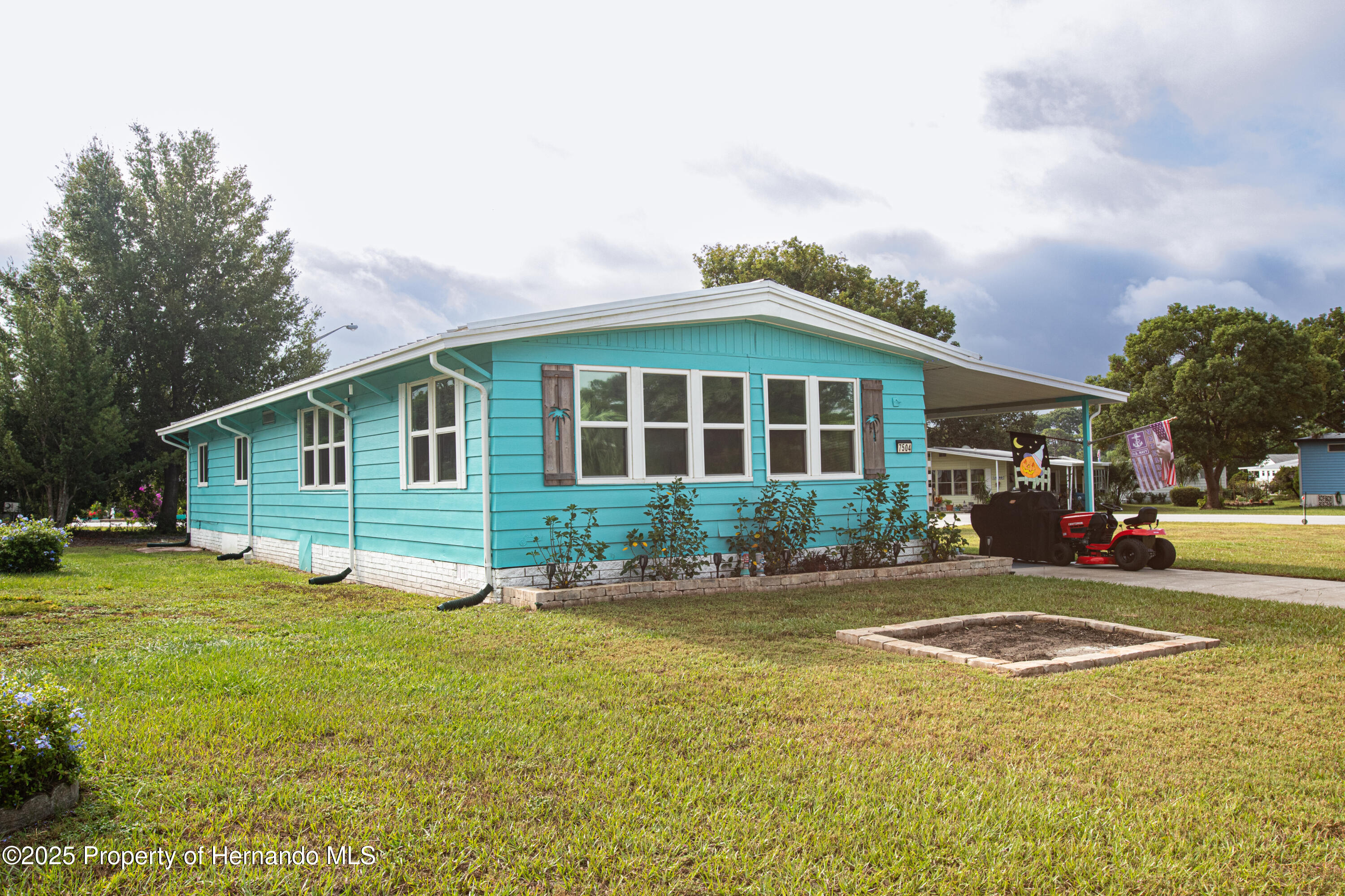 7504 Country Club Drive, Brooksville, Florida image 11
