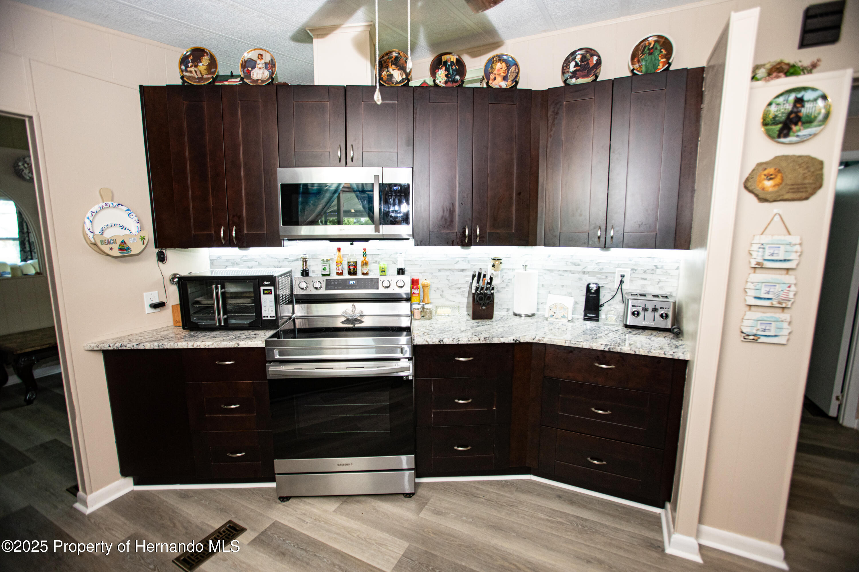 7504 Country Club Drive, Brooksville, Florida image 29