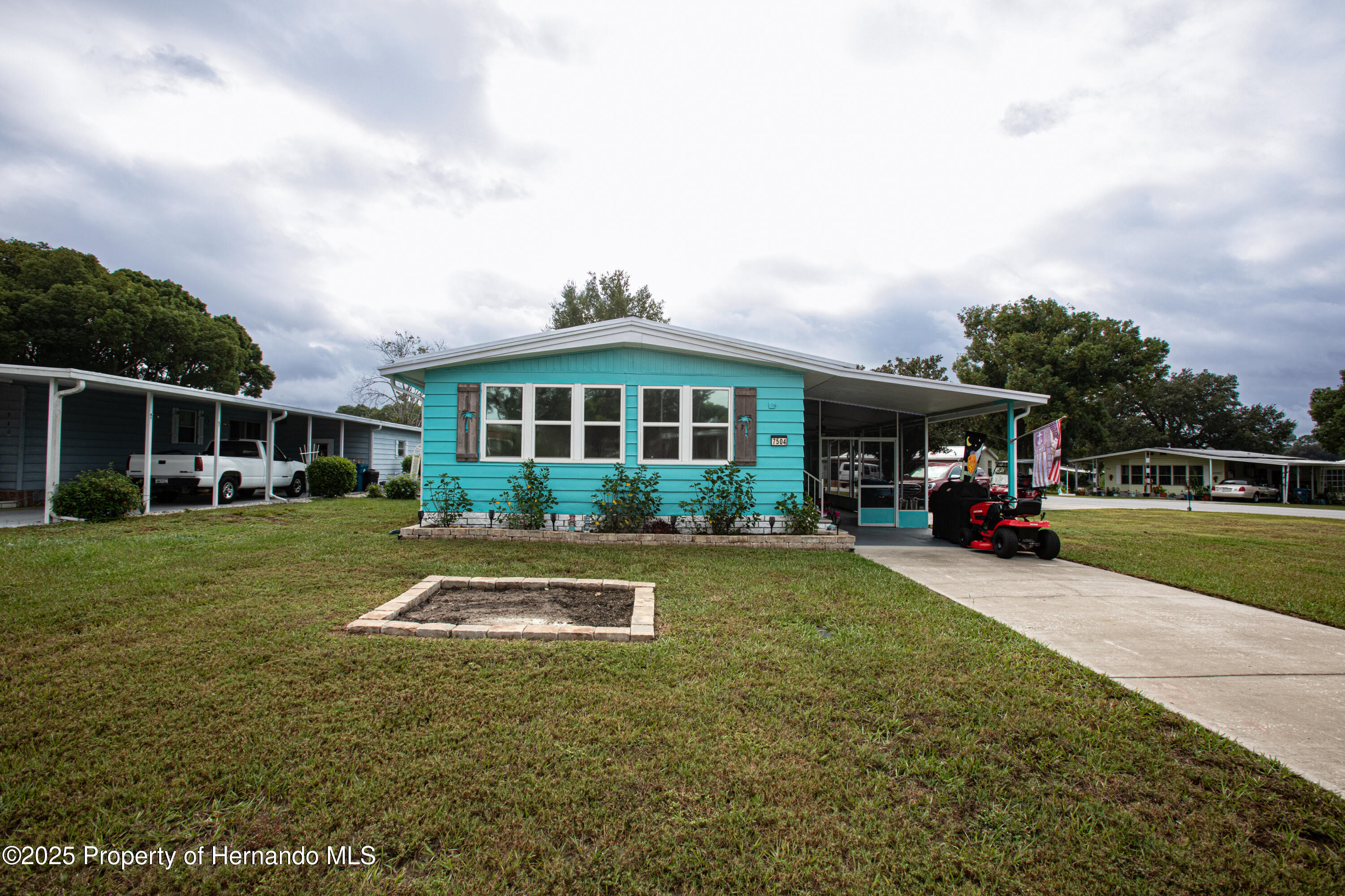 7504 Country Club Drive, Brooksville, Florida image 4