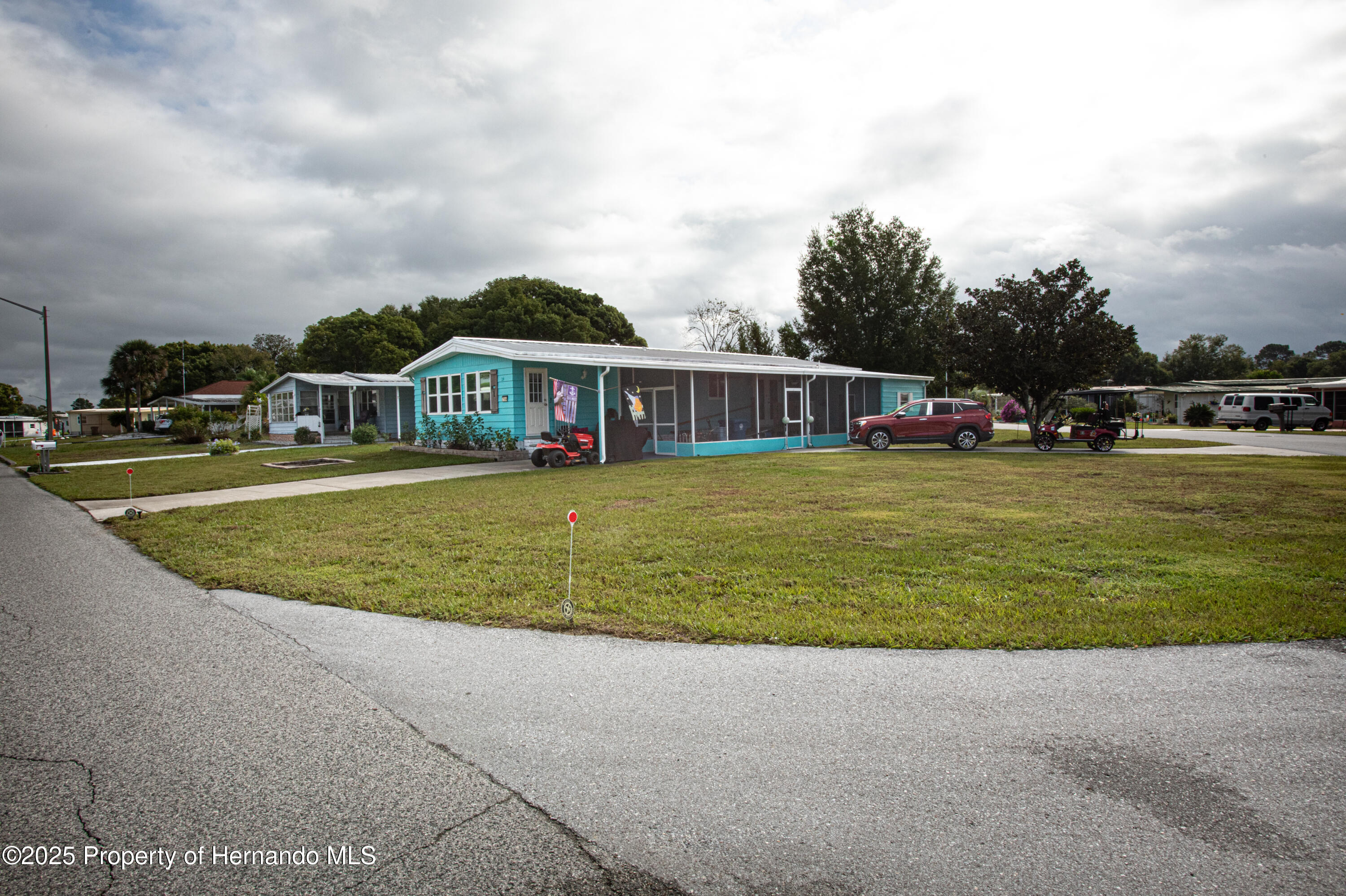 7504 Country Club Drive, Brooksville, Florida image 3