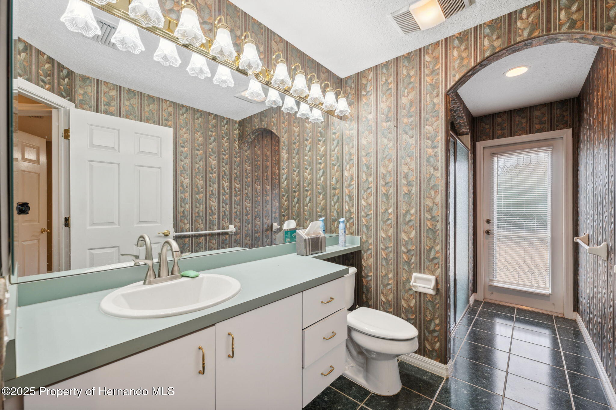 6112 Kinlock Avenue, Spring Hill, Florida image 21