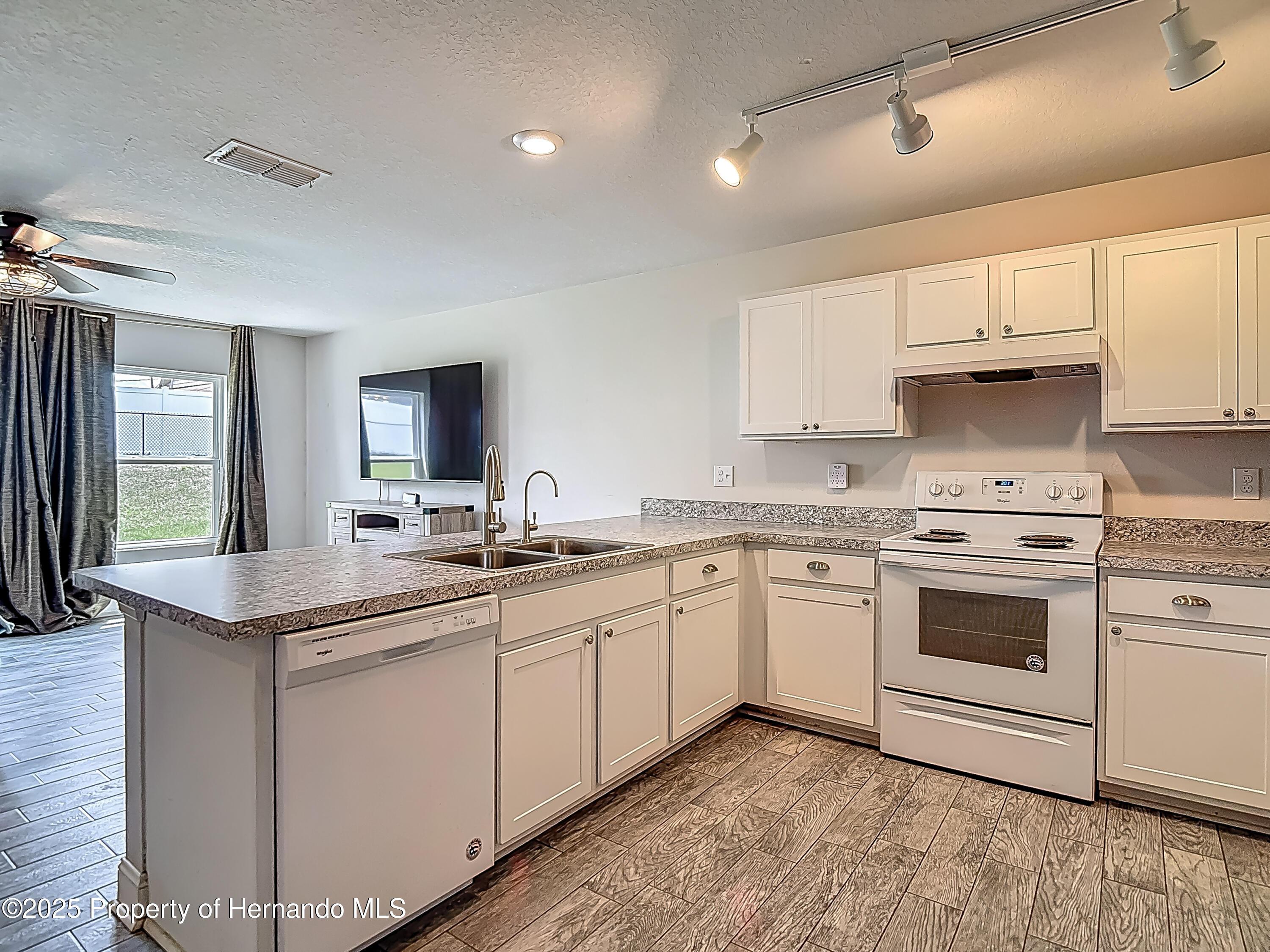 277 Hampshire Avenue, Spring Hill, Florida image 21