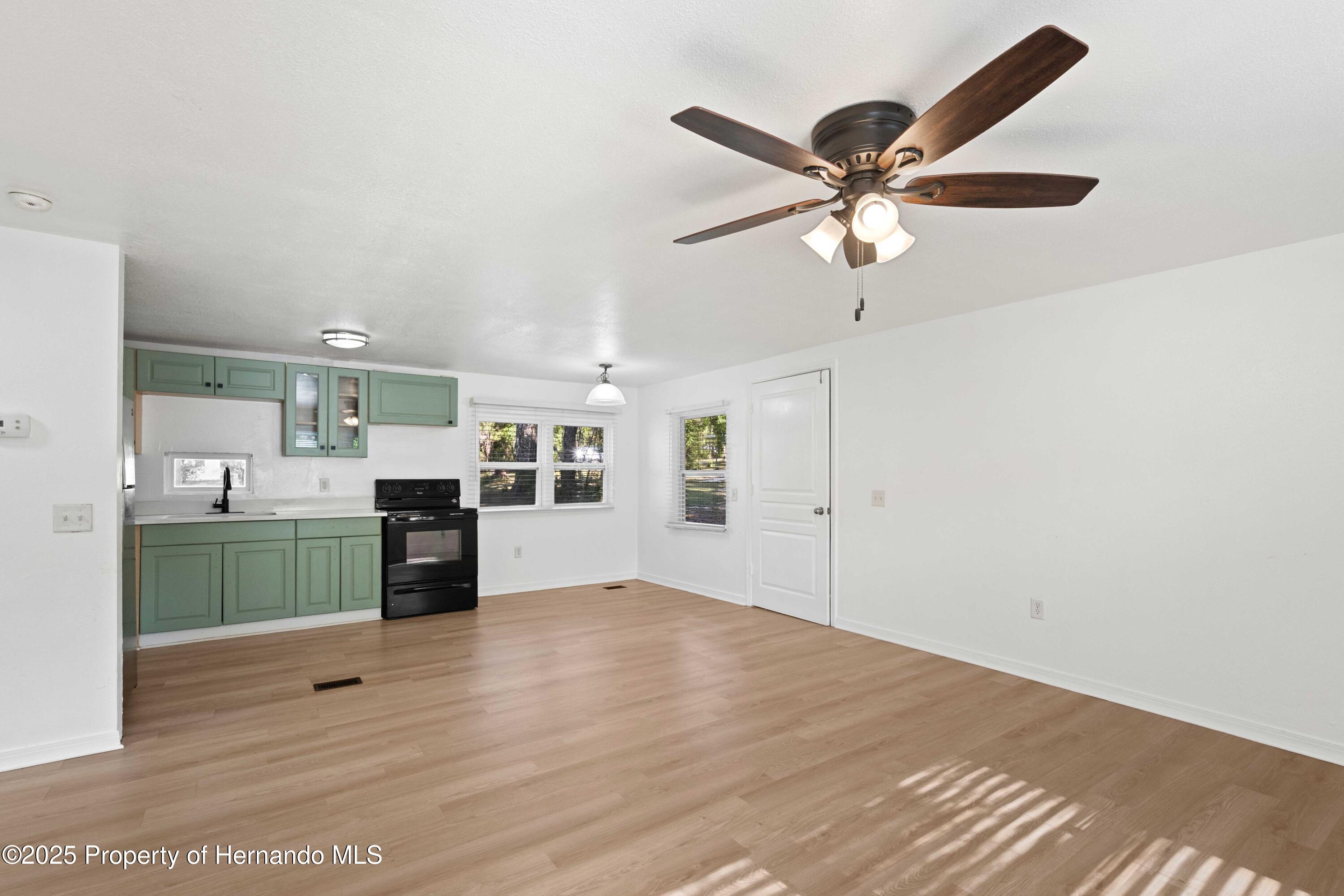 27477 Old Trilby Road, Brooksville, Florida image 31
