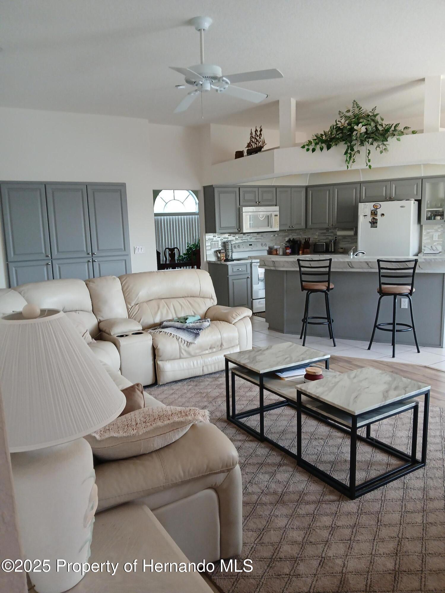 8630 Coral Creek Loop, Hudson, Florida image 13