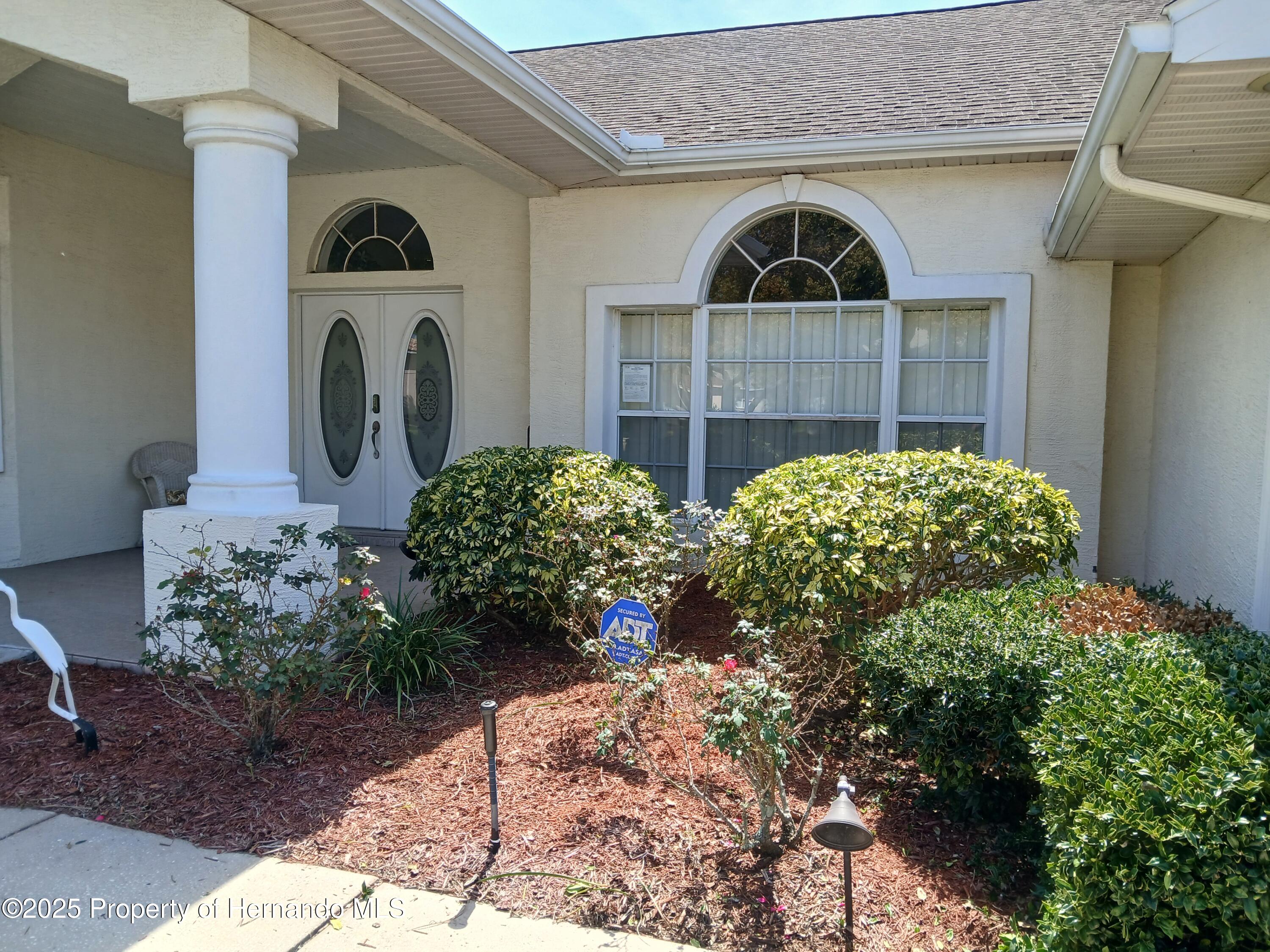 8630 Coral Creek Loop, Hudson, Florida image 3