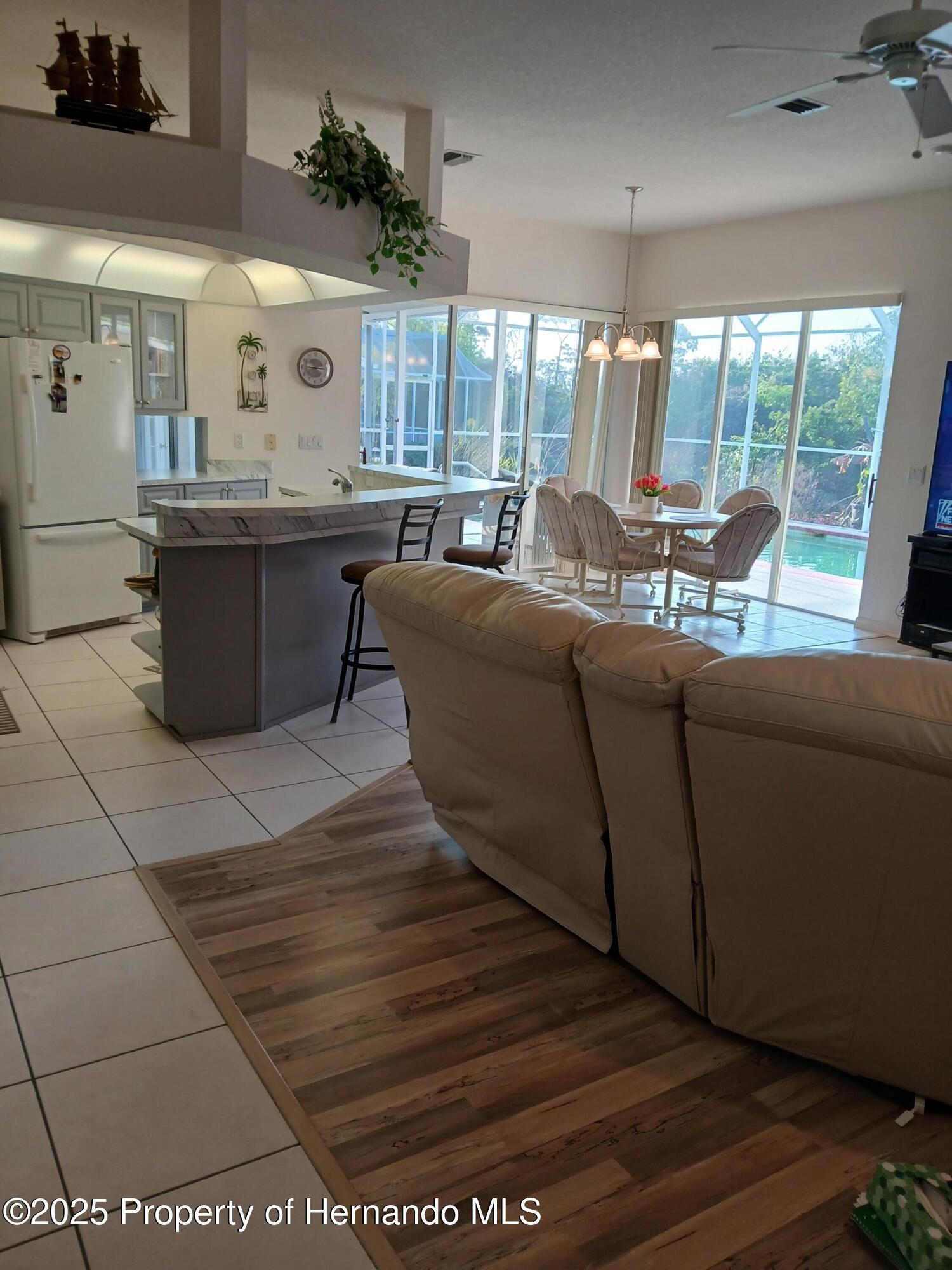 8630 Coral Creek Loop, Hudson, Florida image 15