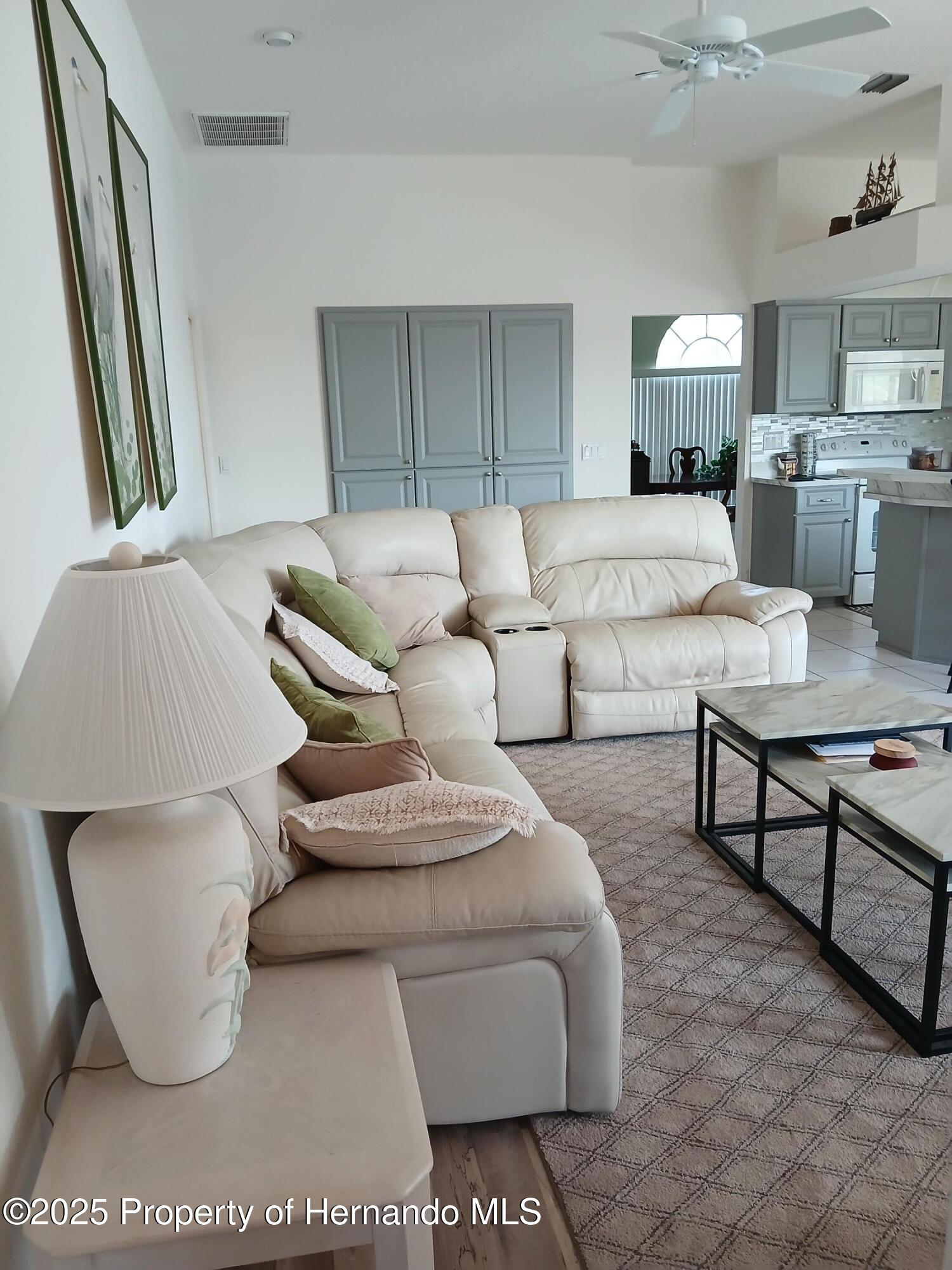 8630 Coral Creek Loop, Hudson, Florida image 11