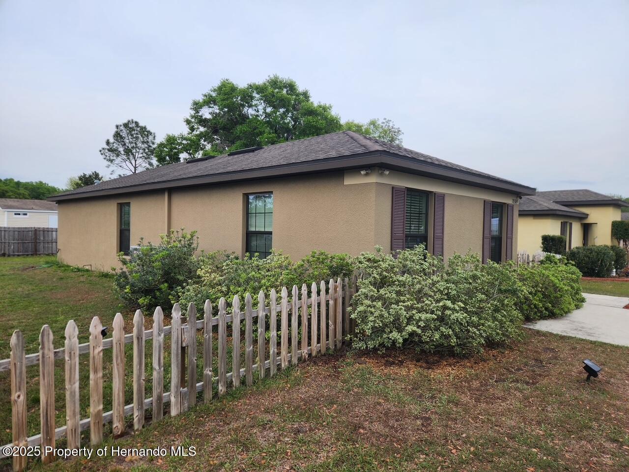 26369 Bertram Road, Brooksville, Florida image 6