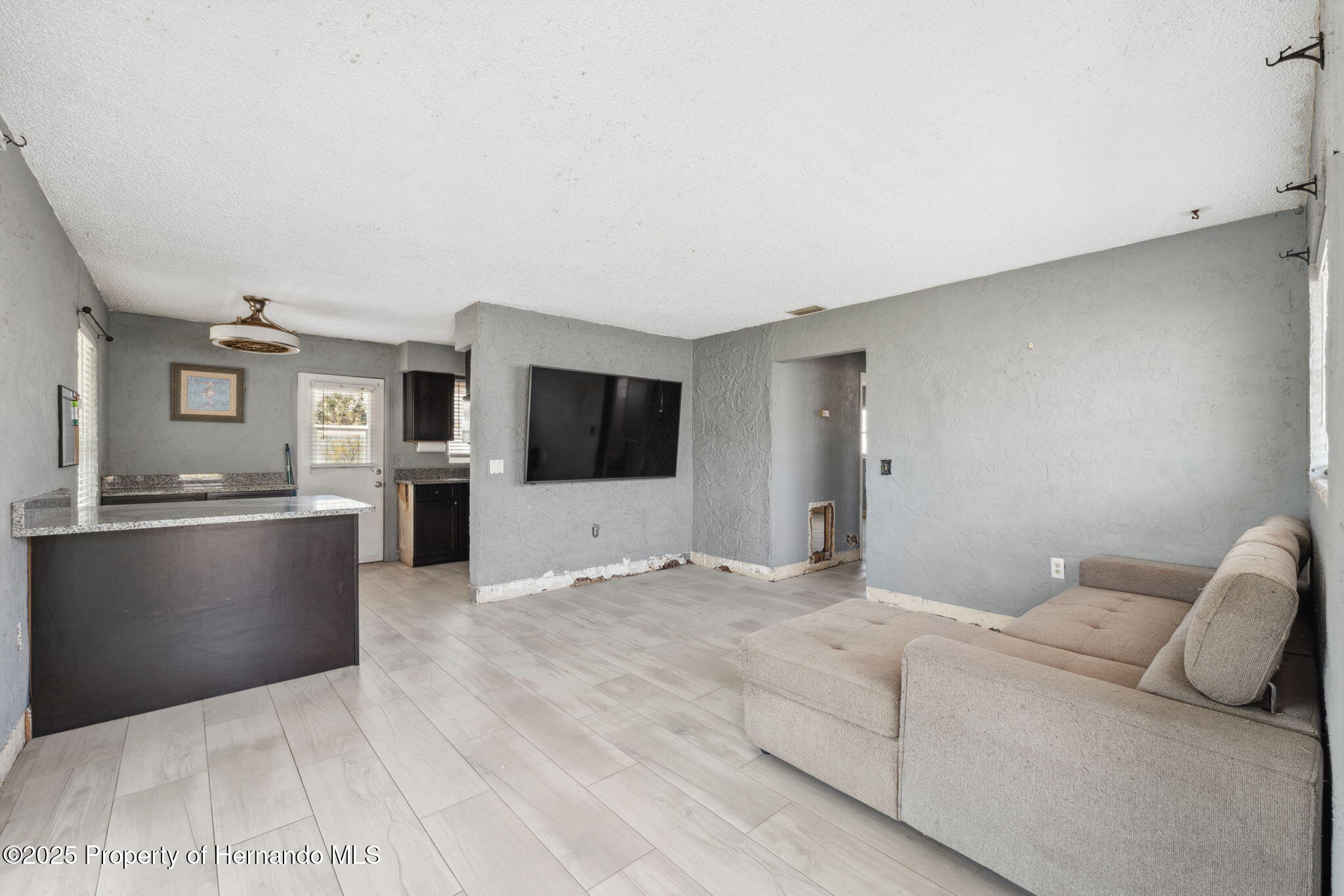 6816 Sanderling Lane, Hudson, Florida image 8