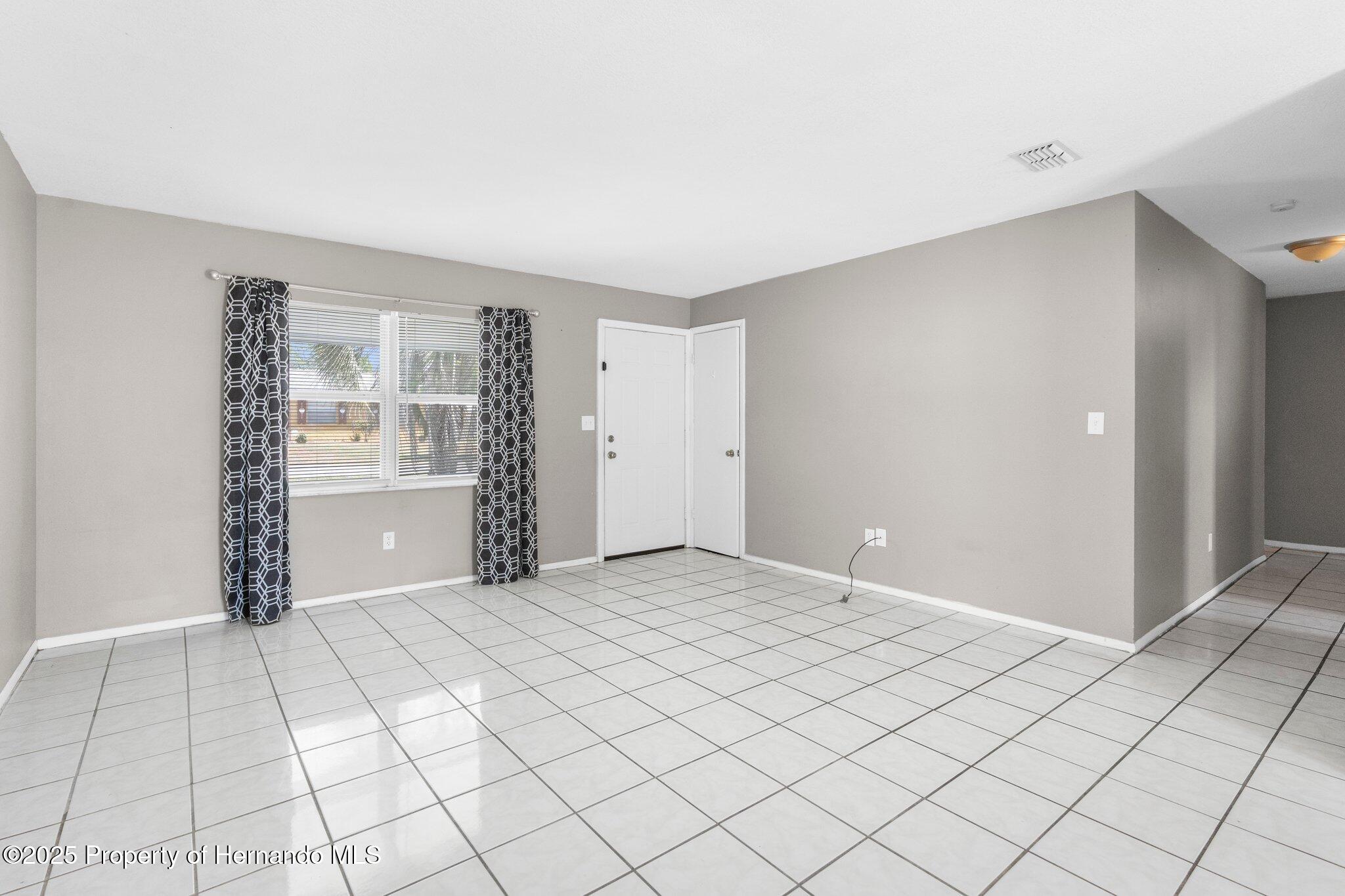 27198 Simona Avenue, Brooksville, Florida image 7