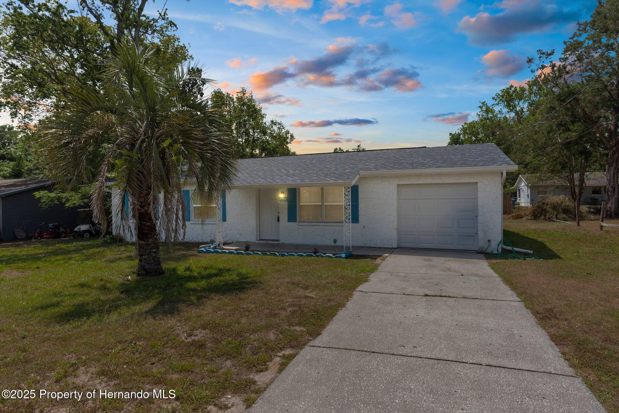 27198 Simona Avenue, Brooksville, Florida image 2