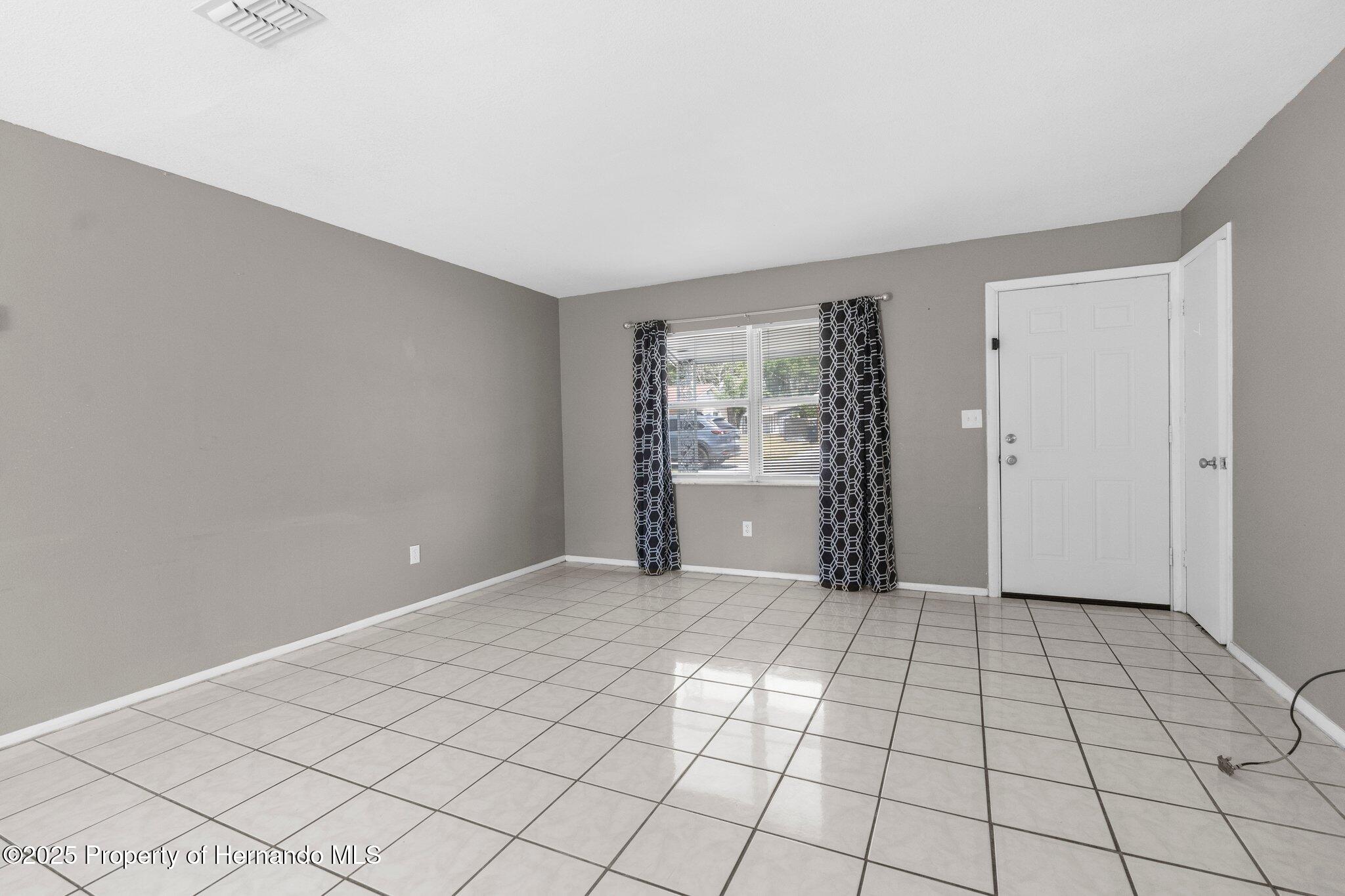 27198 Simona Avenue, Brooksville, Florida image 11