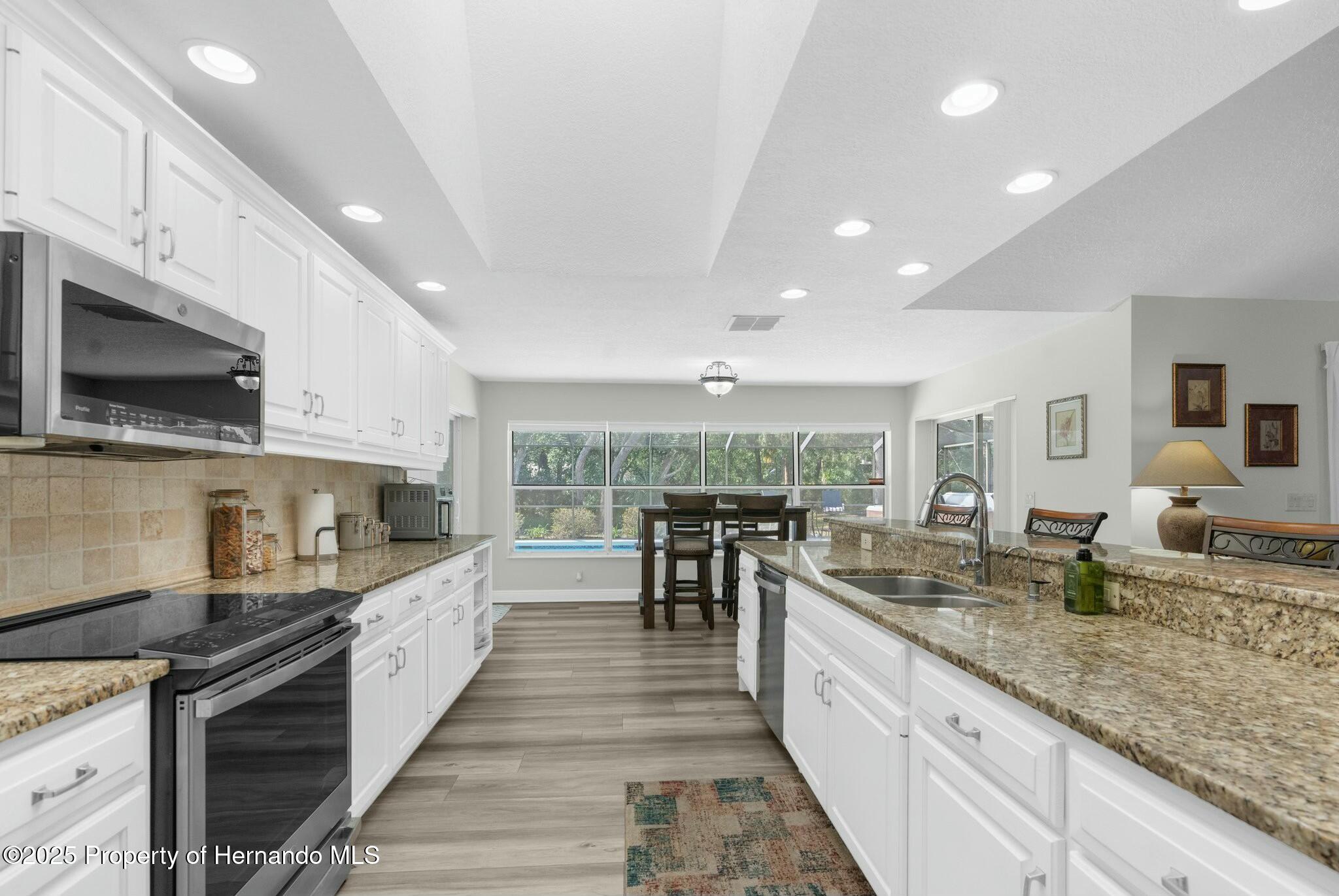 4603 Lake In The Woods Drive, Spring Hill, Florida image 10