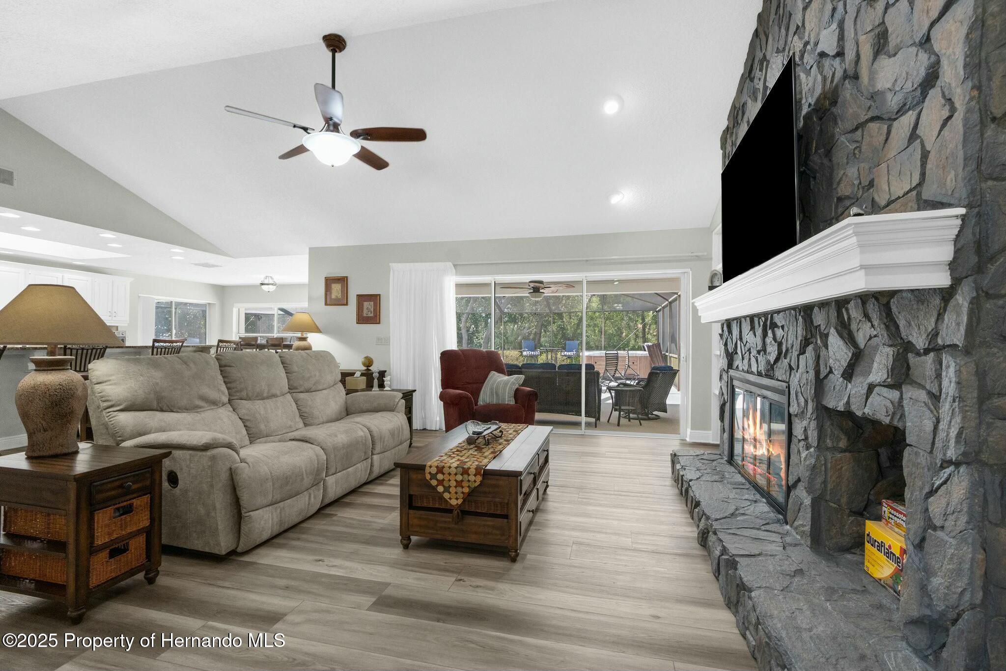 4603 Lake In The Woods Drive, Spring Hill, Florida image 16