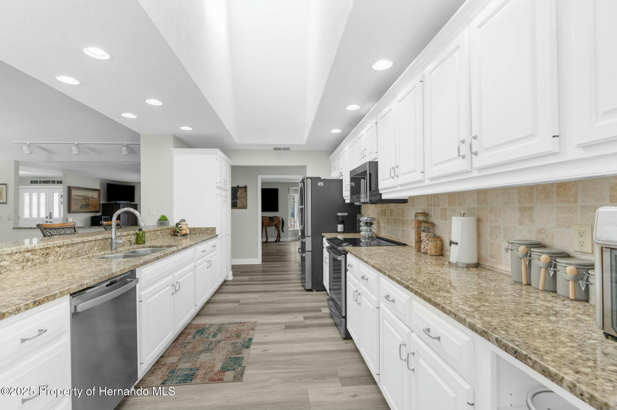 4603 Lake In The Woods Drive, Spring Hill, Florida image 35