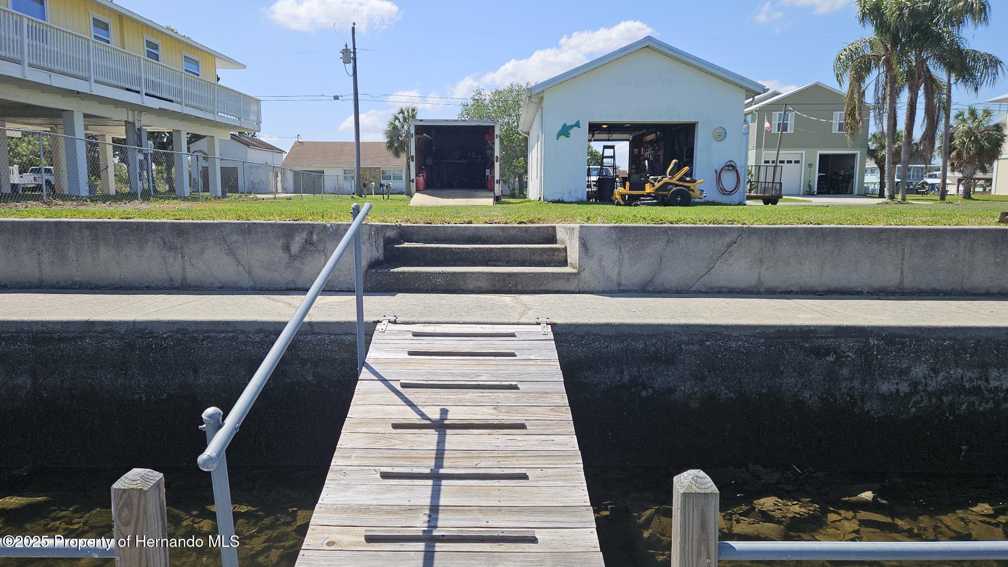 Mangrove Drive, HERNANDO BEACH, Florida image 5