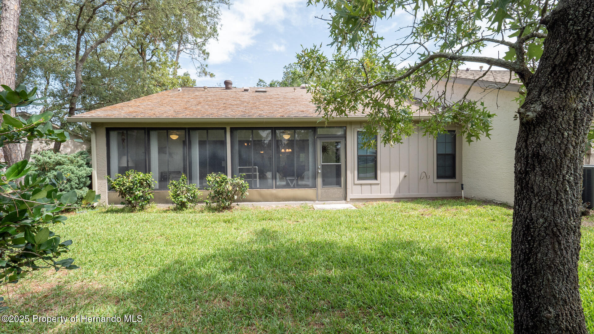 6620 Brambleleaf Drive, Spring Hill, Florida image 31
