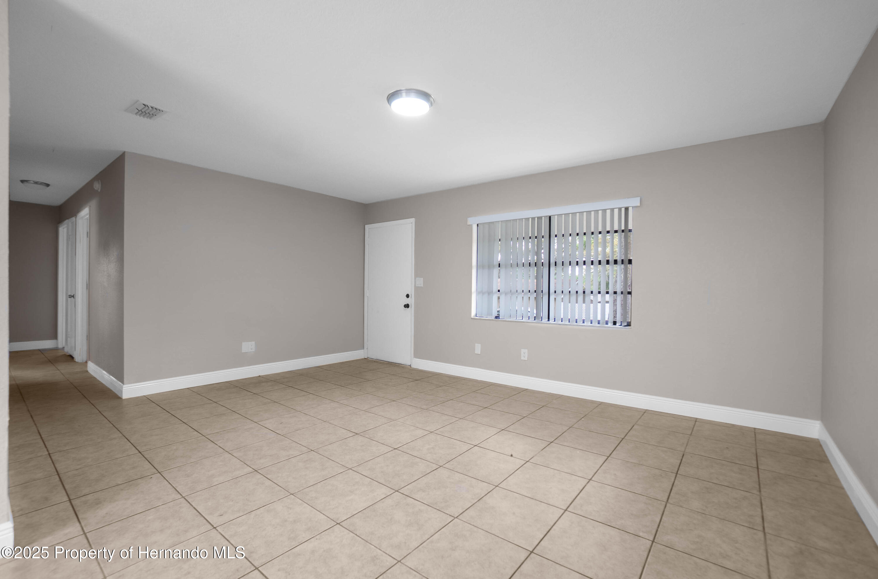 27111 Wakefield Drive, Brooksville, Florida image 10