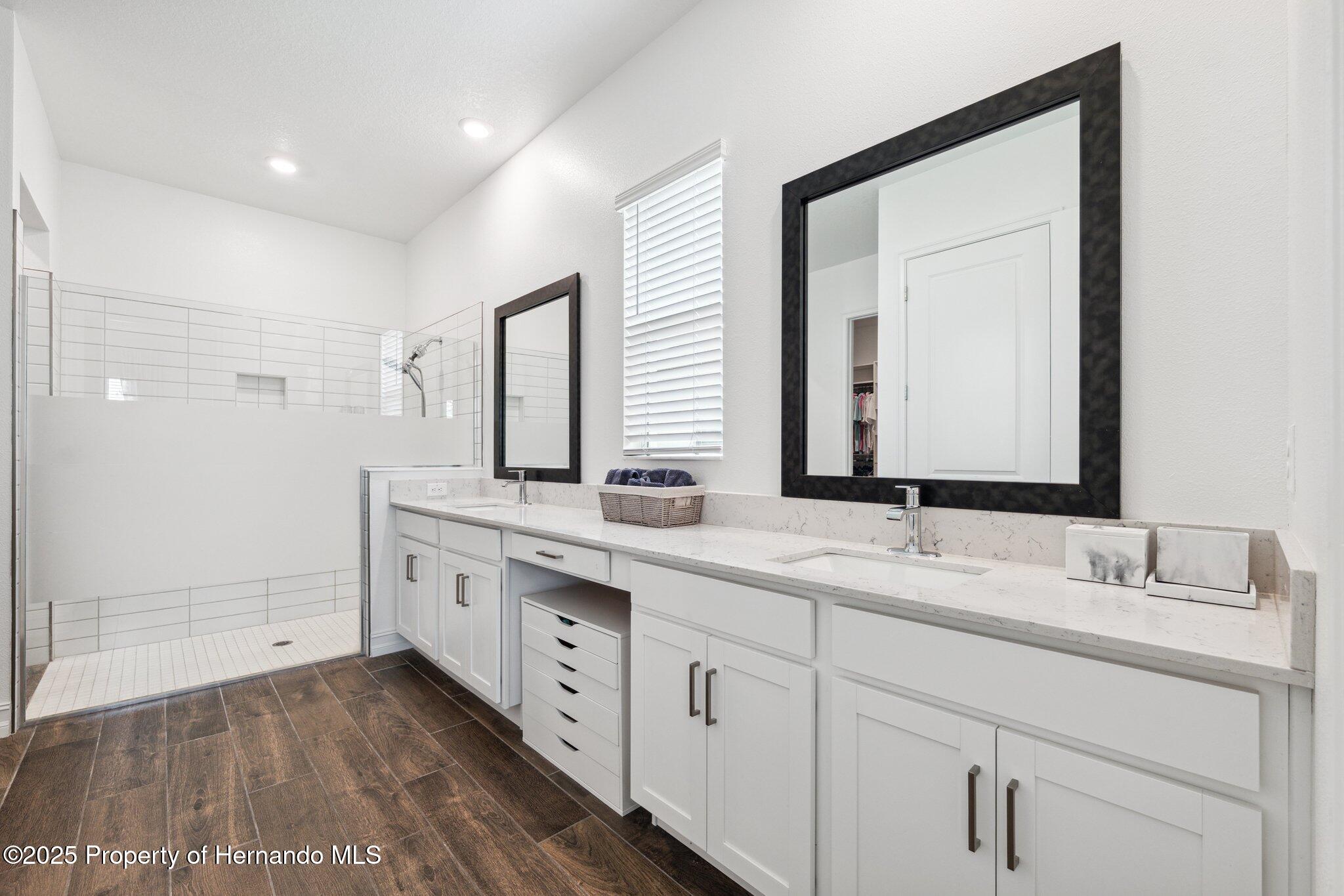5005 Southern Valley Loop, Brooksville, Florida image 26