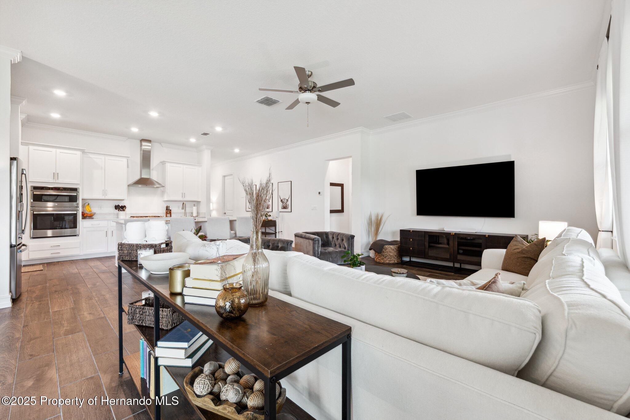5005 Southern Valley Loop, Brooksville, Florida image 10