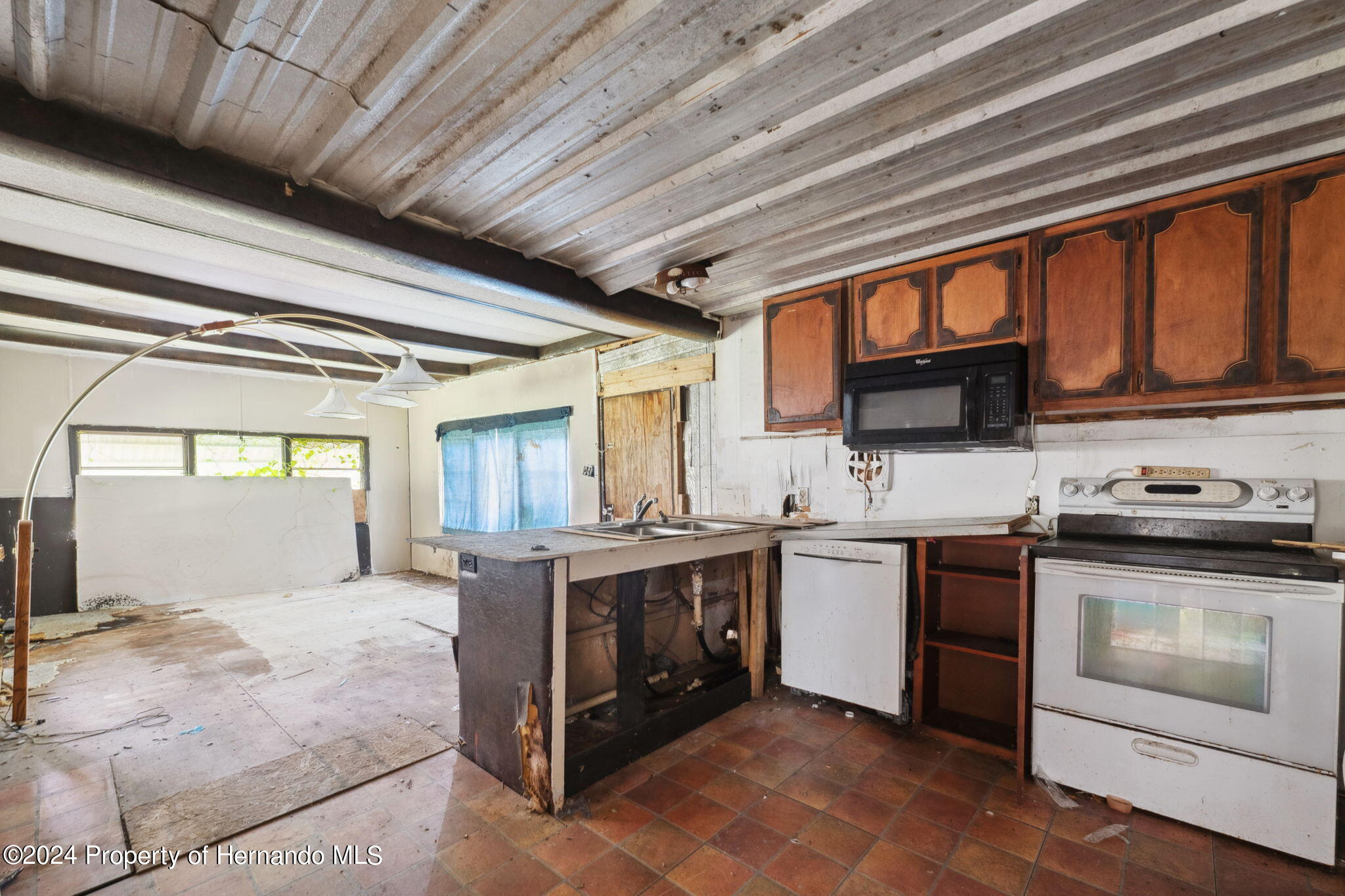 11017 Knuckey Road, Weeki Wachee, Florida image 8