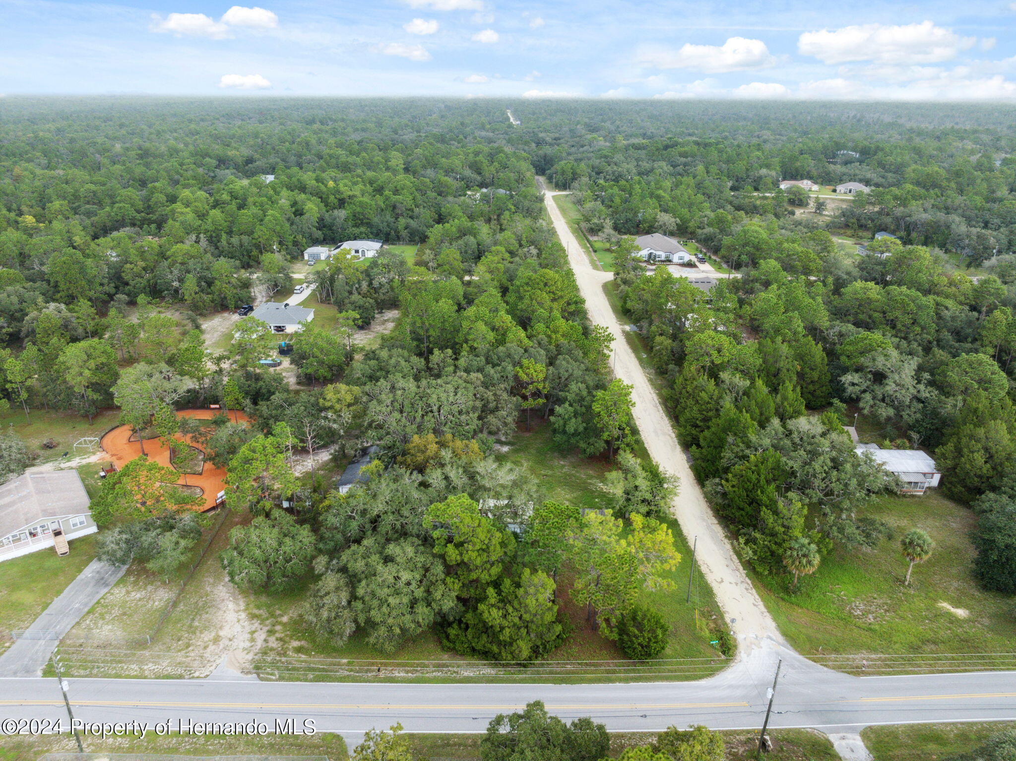 11017 Knuckey Road, Weeki Wachee, Florida image 3