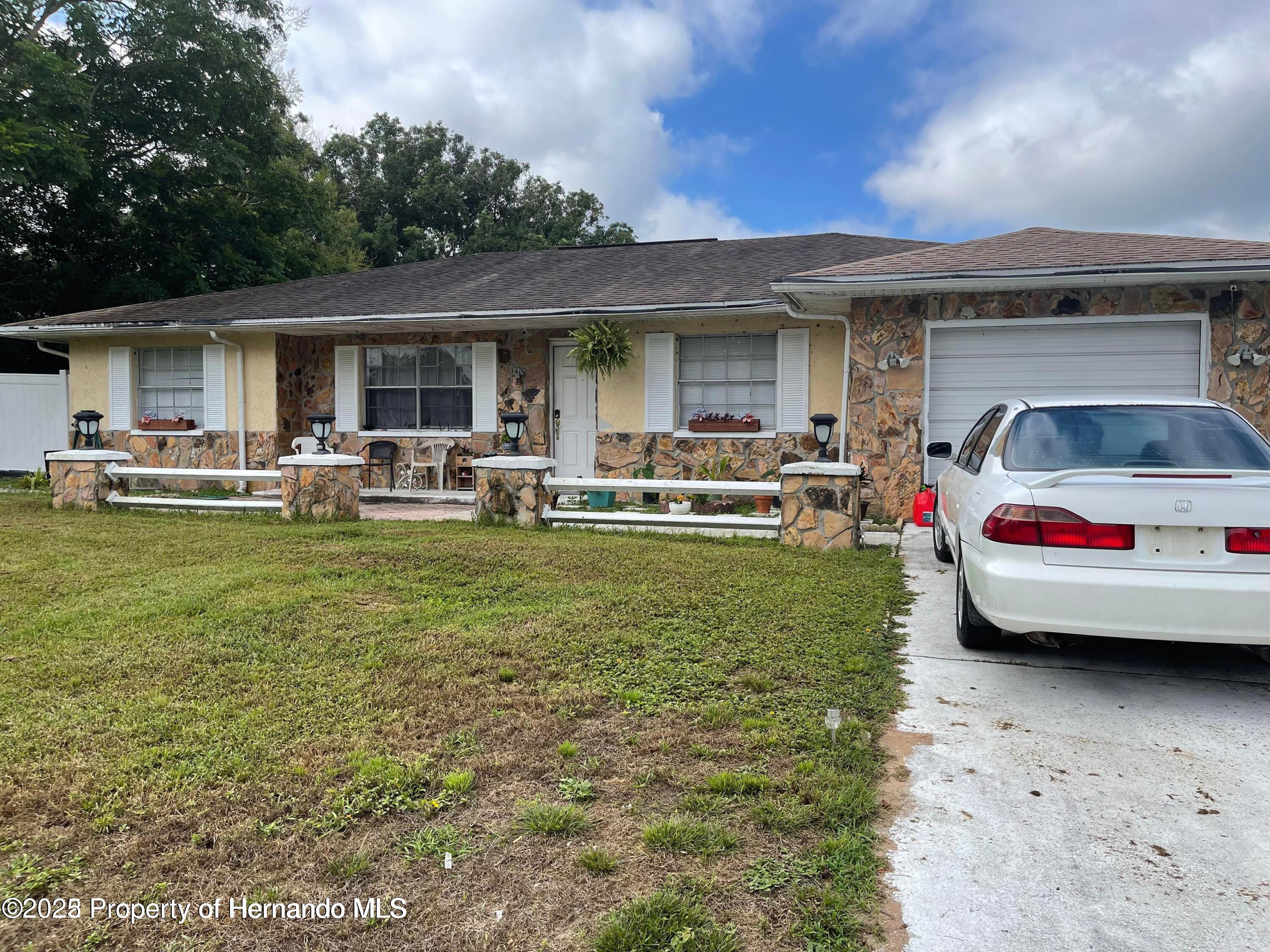 1127 Lodge Circle, Spring Hill, Florida image 1