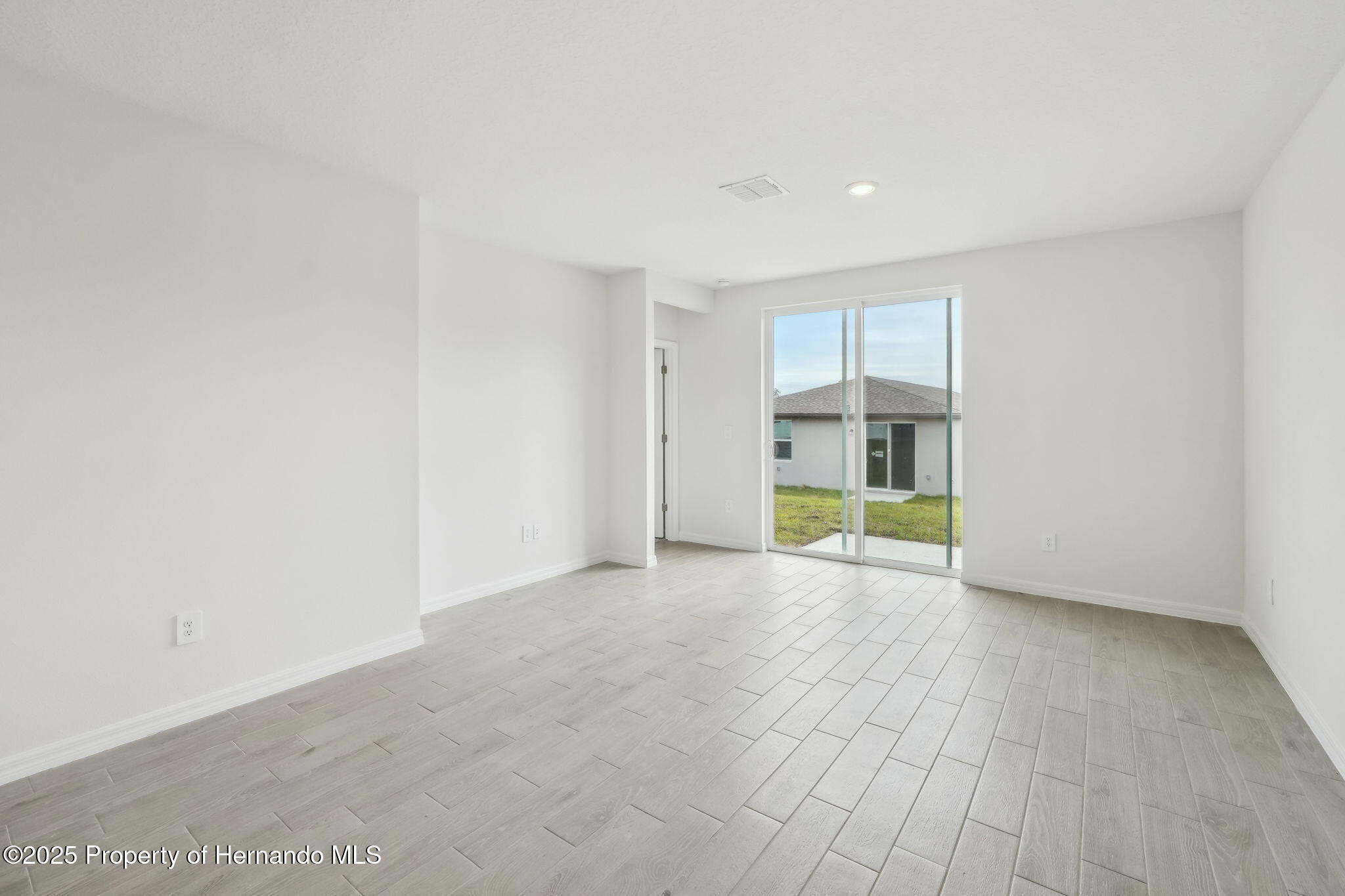 3561 Moscato Drive, Brooksville, Florida image 9