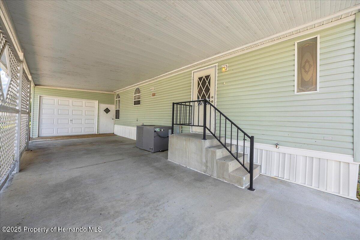 14460 Diablo Drive, Brooksville, Florida image 30