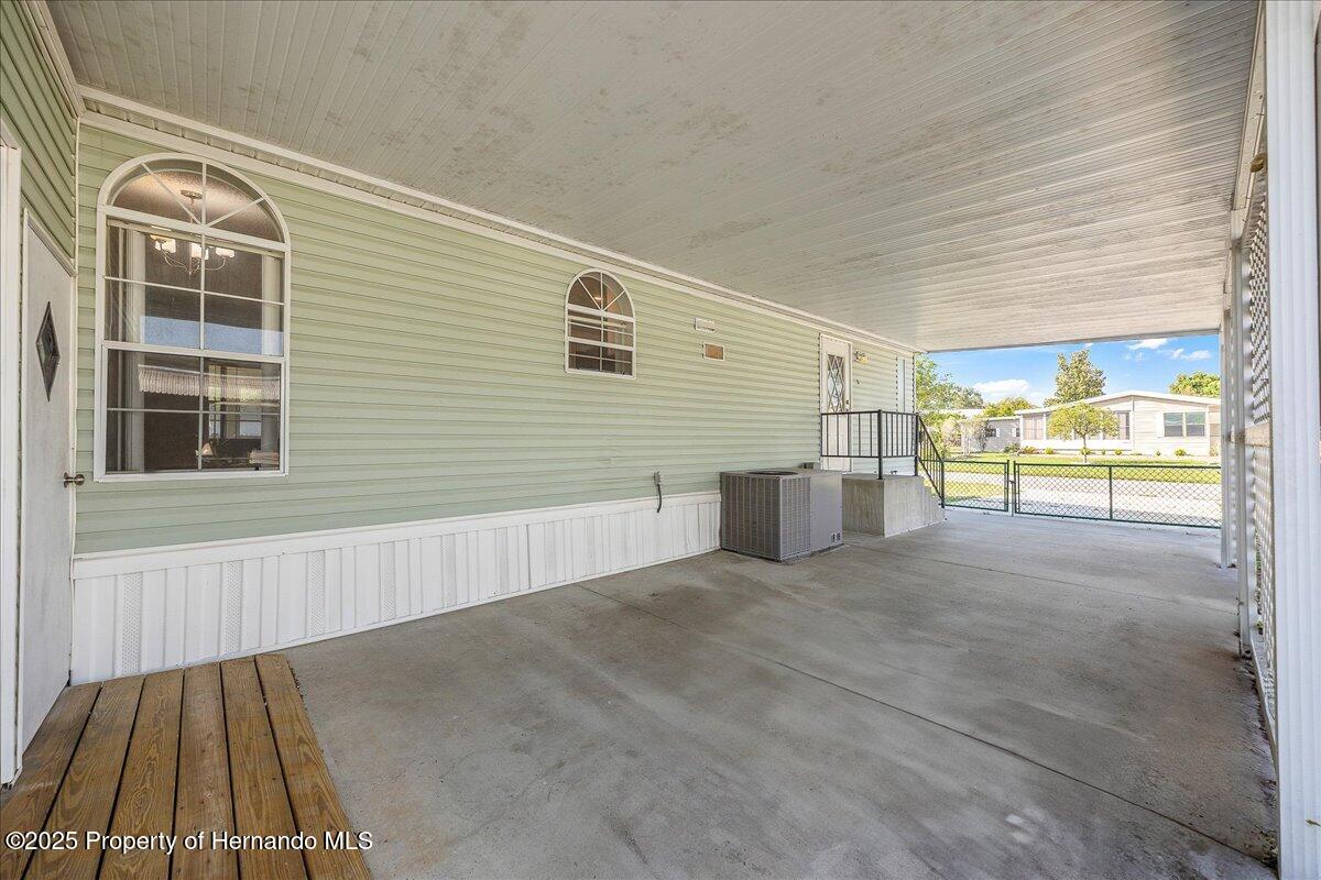 14460 Diablo Drive, Brooksville, Florida image 32