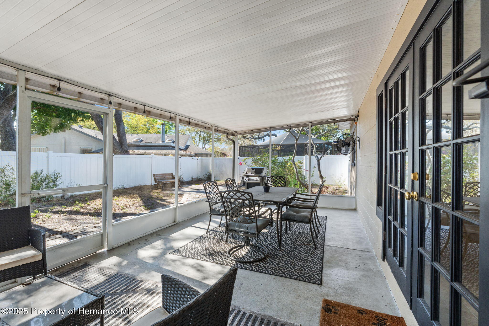 422 Crosswinds Drive, Palm Harbor, Florida image 21