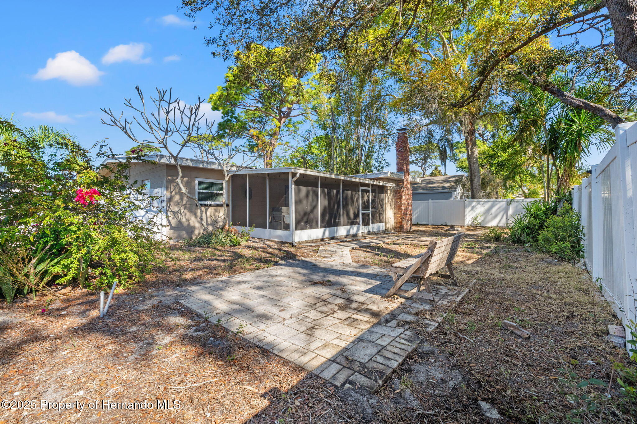 422 Crosswinds Drive, Palm Harbor, Florida image 23