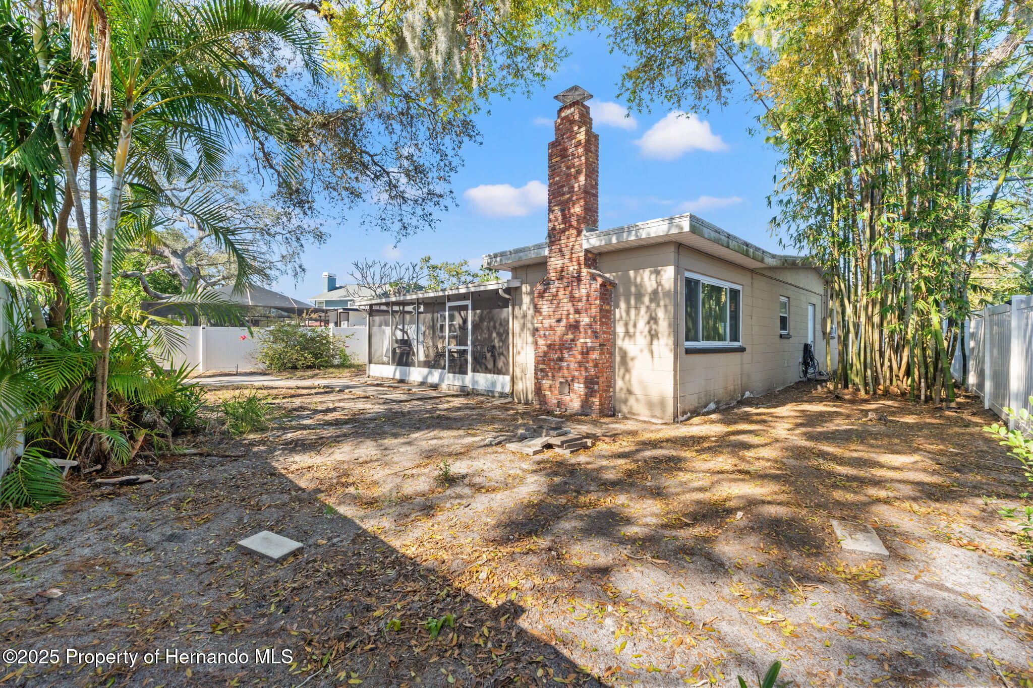 422 Crosswinds Drive, Palm Harbor, Florida image 24