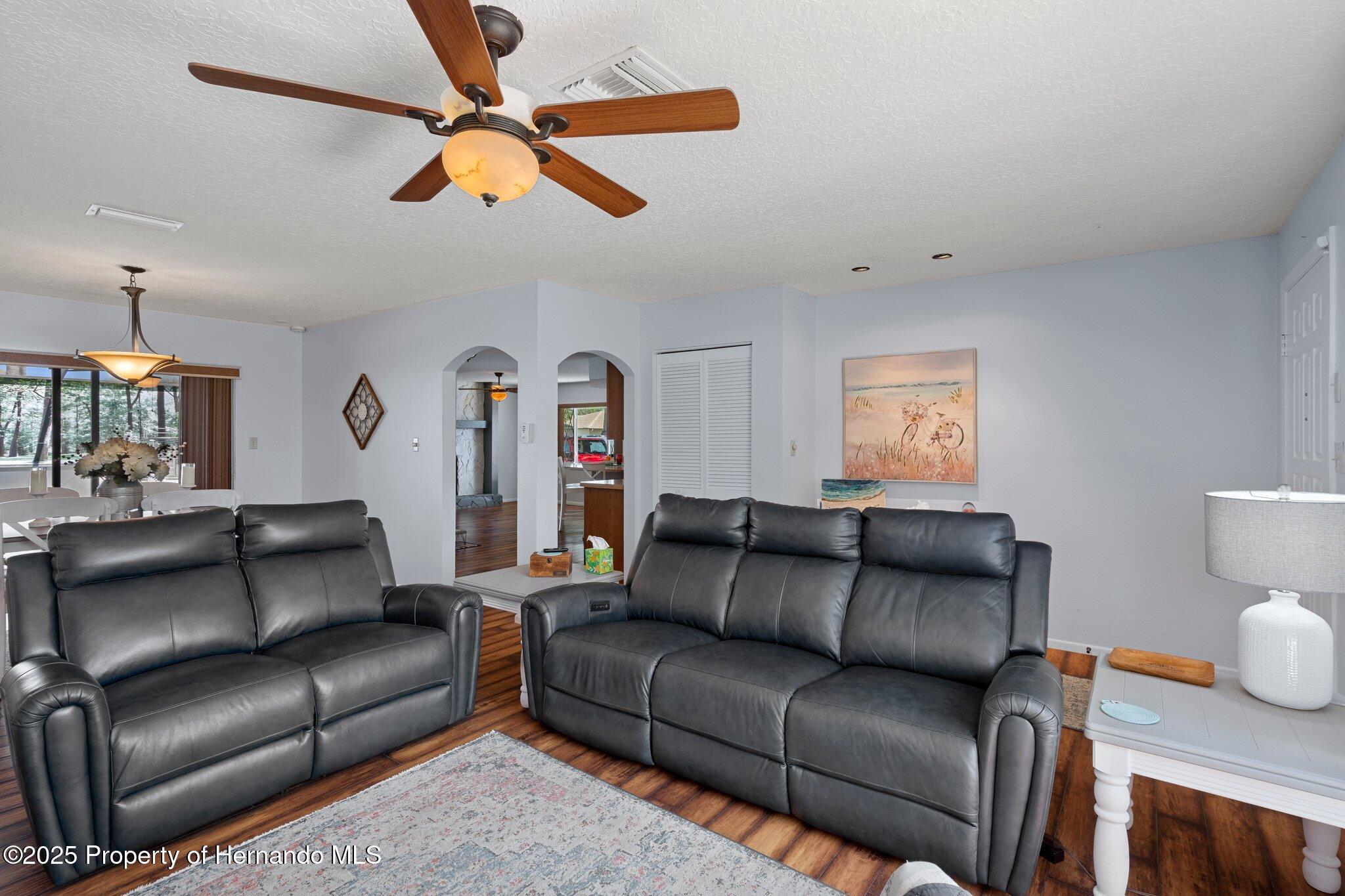 8133 Pagoda Drive, Spring Hill, Florida image 8